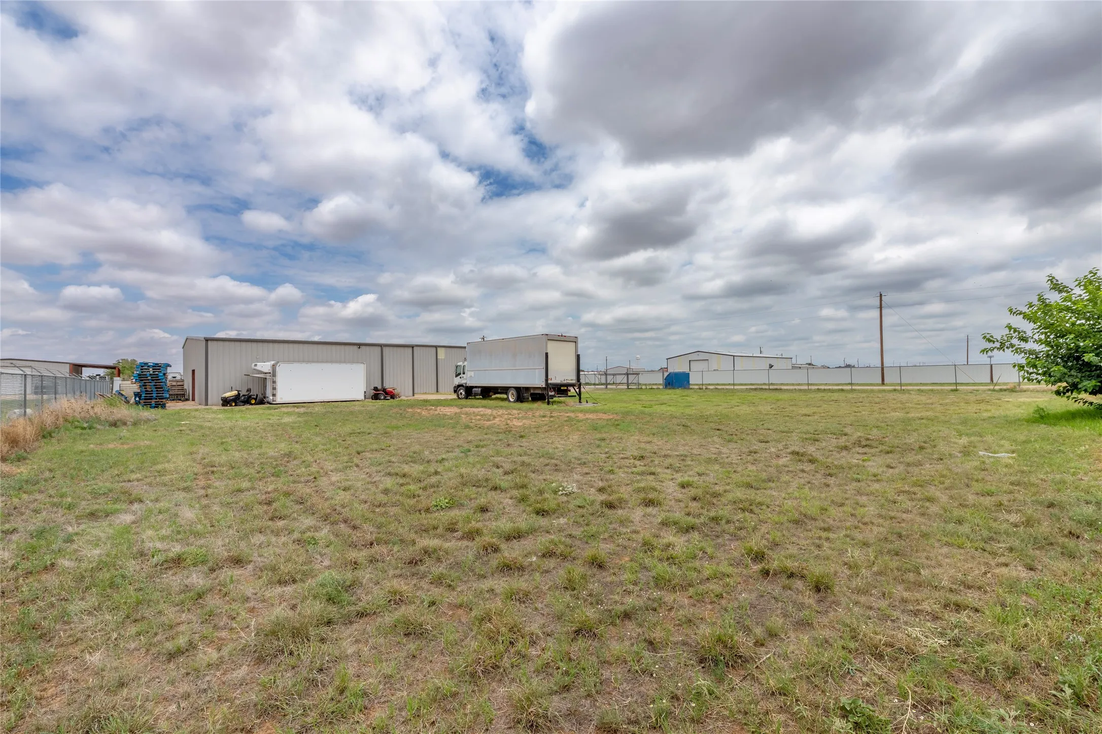 Warehouse For Sale in Lubbock County , 10630 Private Road 1310, Wolfforth, Texas 79382, 0, 0, Garage spaces, 0 Sqft, built in 2008, mls#21307591, Real Estate Agent in Wolfforth, Homes For Sale in Lubbock county, Homes For Sale in Wolfforth, Realtor in Wolfforth Texas, Real Estate Brokerage Independent Realty Texas, Luminita Cordes Realtor