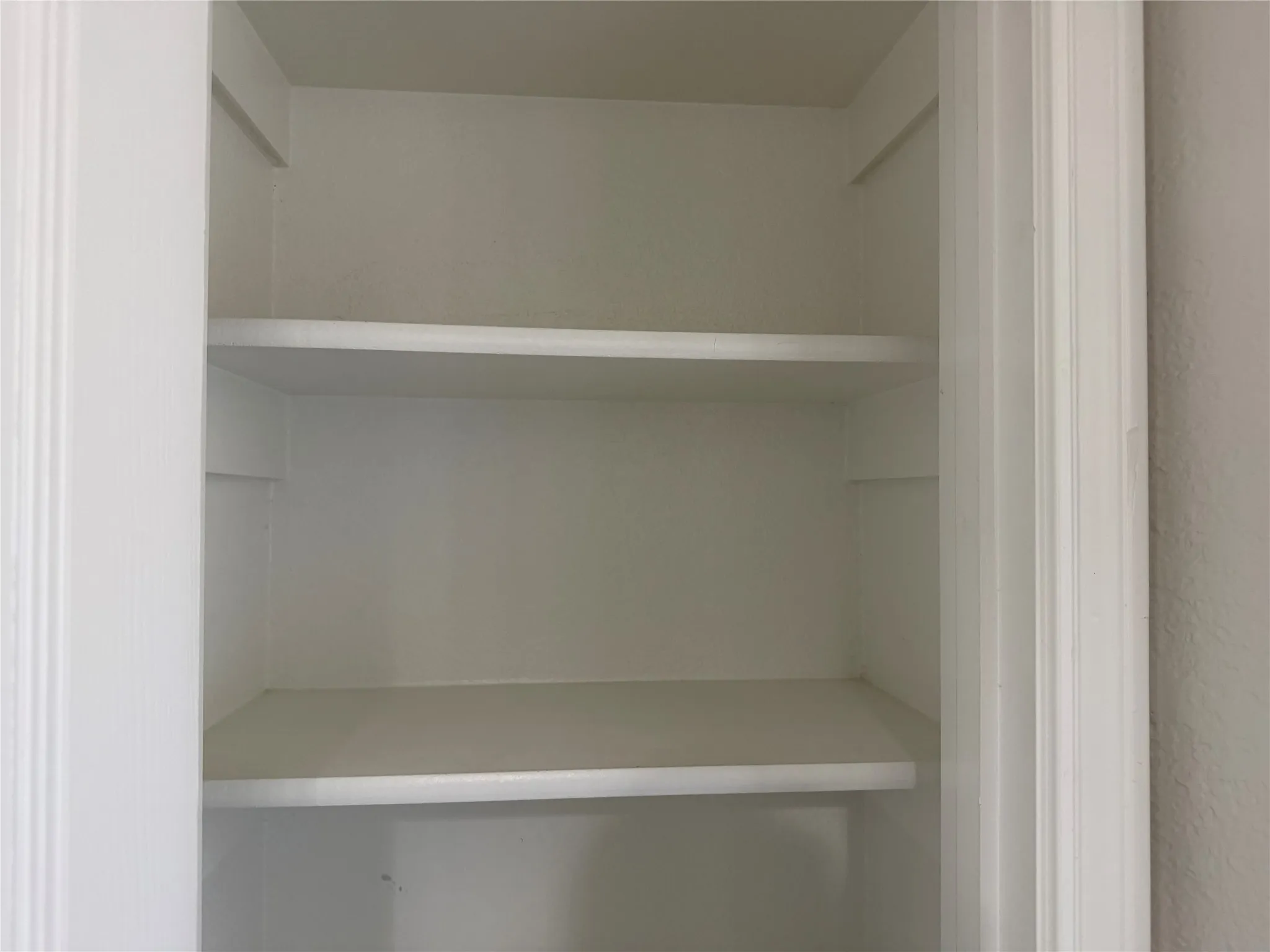 Single Family Residence For Rent in Collin County , 301 Meadow Lark Lane, Anna, Texas 75409, 3 Bedroom, 2 Bathroom, 2 Garage spaces, 1,391 Sqft, built in 2005, mls#21307720, Real Estate Agent in Anna, Homes For Rent in Collin county, Homes For Rent in Anna, Realtor in Anna Texas, Real Estate Brokerage Independent Realty Texas, Luminita Cordes Realtor