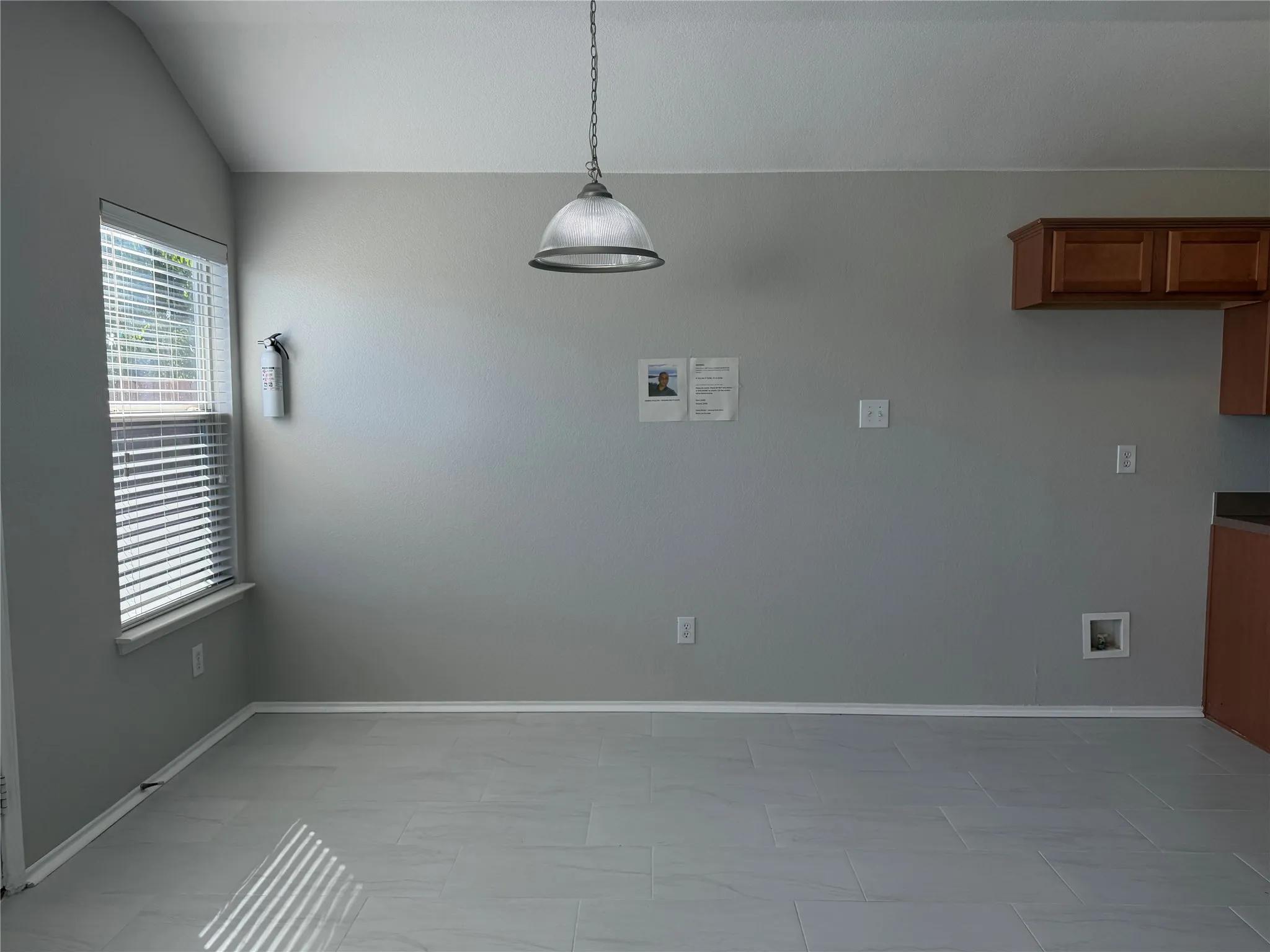 Single Family Residence For Rent in Collin County , 301 Meadow Lark Lane, Anna, Texas 75409, 3 Bedroom, 2 Bathroom, 2 Garage spaces, 1,391 Sqft, built in 2005, mls#21307720, Real Estate Agent in Anna, Homes For Rent in Collin county, Homes For Rent in Anna, Realtor in Anna Texas, Real Estate Brokerage Independent Realty Texas, Luminita Cordes Realtor