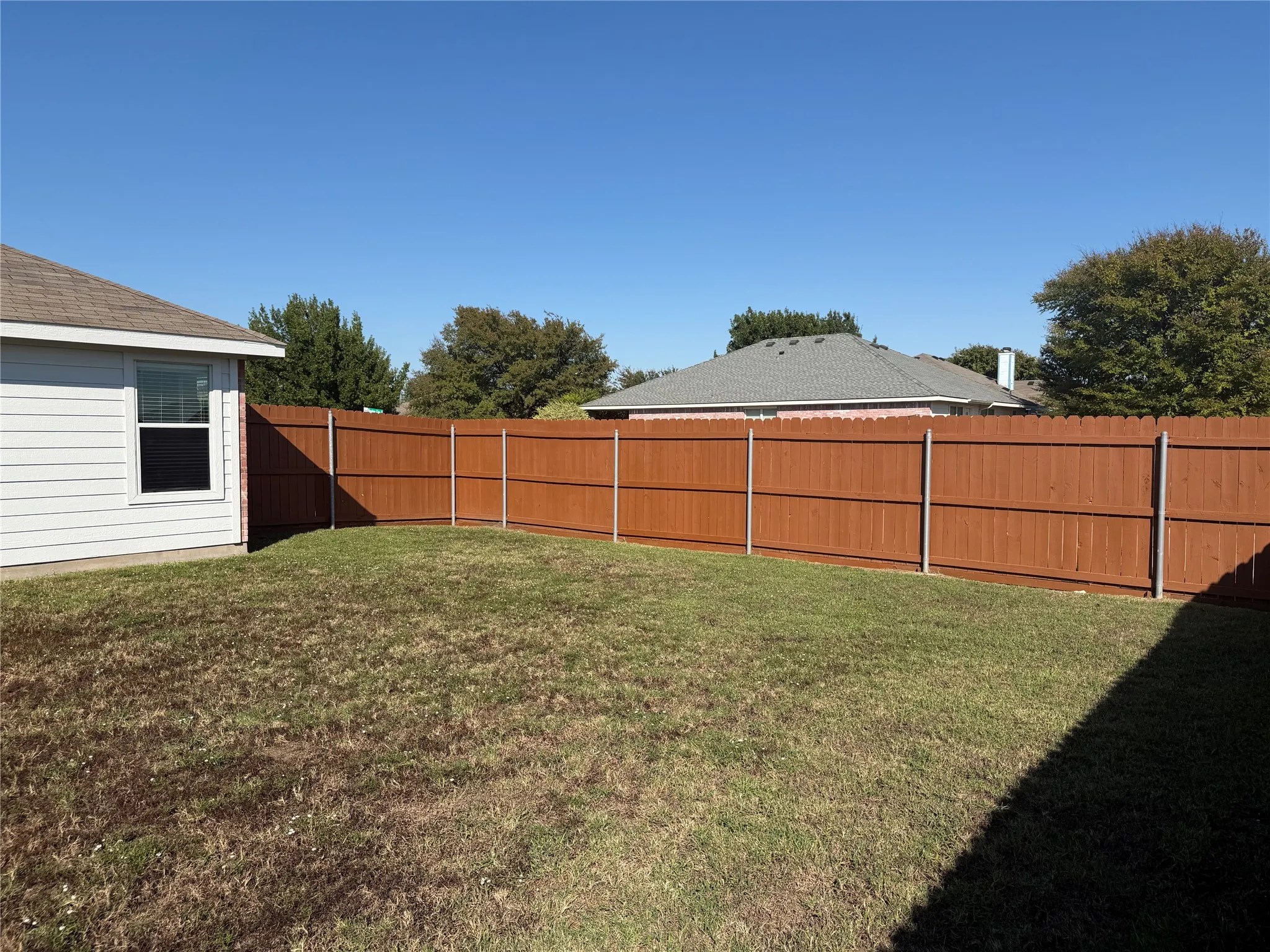 Single Family Residence For Rent in Collin County , 301 Meadow Lark Lane, Anna, Texas 75409, 3 Bedroom, 2 Bathroom, 2 Garage spaces, 1,391 Sqft, built in 2005, mls#21307720, Real Estate Agent in Anna, Homes For Rent in Collin county, Homes For Rent in Anna, Realtor in Anna Texas, Real Estate Brokerage Independent Realty Texas, Luminita Cordes Realtor