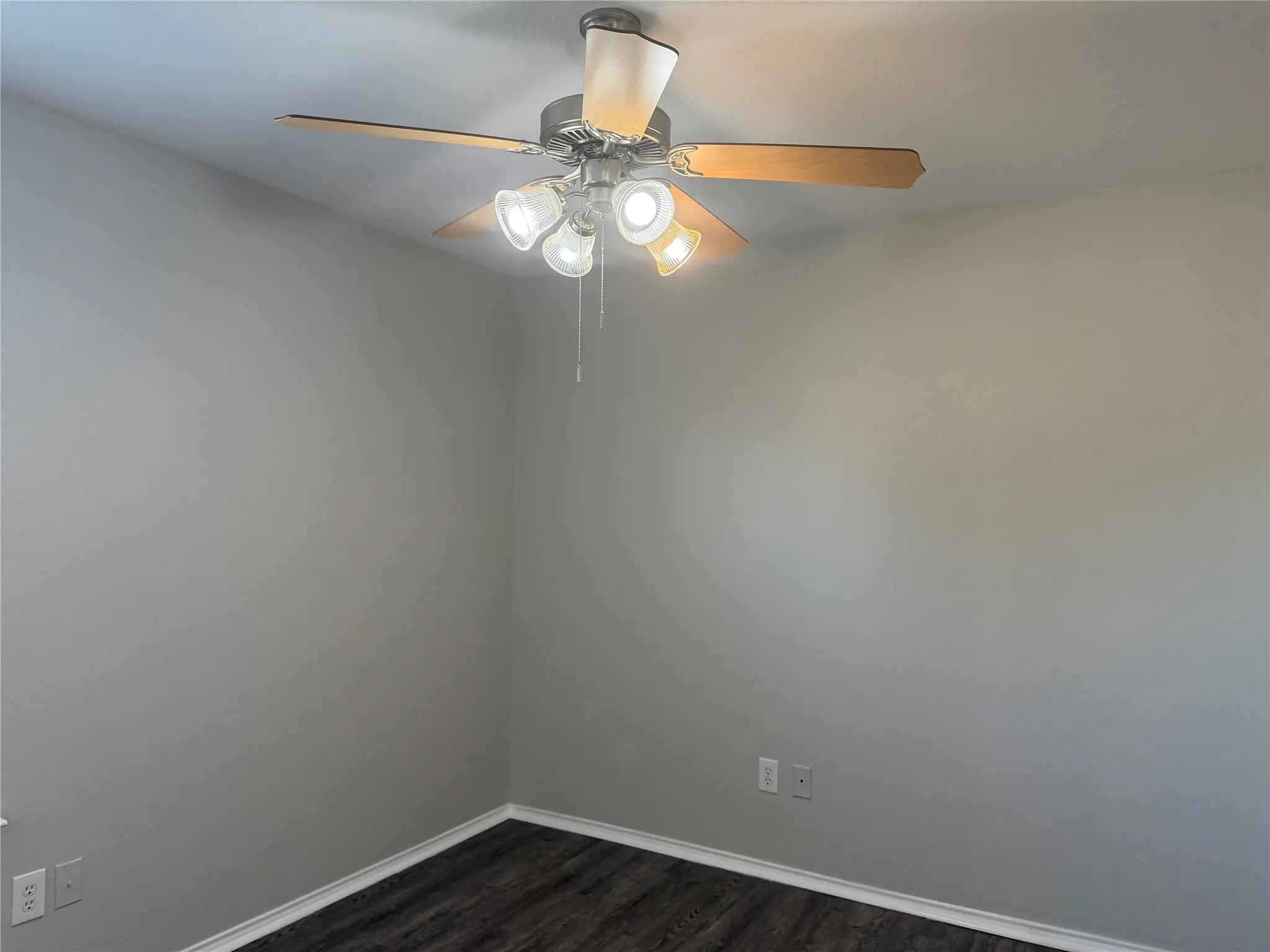 Single Family Residence For Rent in Collin County , 301 Meadow Lark Lane, Anna, Texas 75409, 3 Bedroom, 2 Bathroom, 2 Garage spaces, 1,391 Sqft, built in 2005, mls#21307720, Real Estate Agent in Anna, Homes For Rent in Collin county, Homes For Rent in Anna, Realtor in Anna Texas, Real Estate Brokerage Independent Realty Texas, Luminita Cordes Realtor