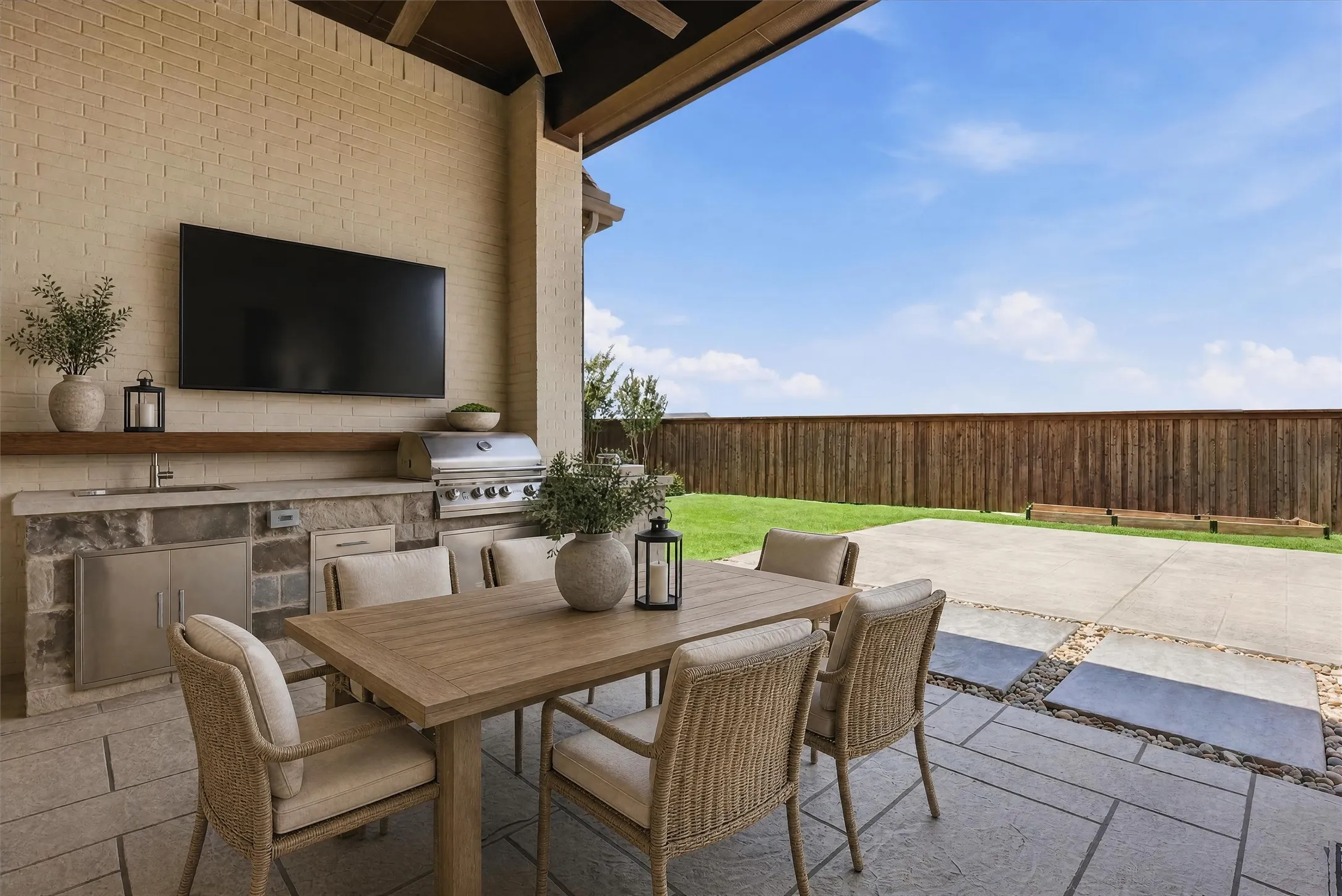 Single Family Residence For Sale in Parker County , 1713 Roundtree Circle E, Fort Worth, Texas 76008, 4 Bedroom, 5 Bathroom, 2 Garage spaces, 3,917 Sqft, built in 2018, mls#21274828, Real Estate Agent in Fort Worth, Homes For Sale in Parker county, Homes For Sale in Fort Worth, Realtor in Fort Worth Texas, Real Estate Brokerage Independent Realty Texas, Luminita Cordes Realtor