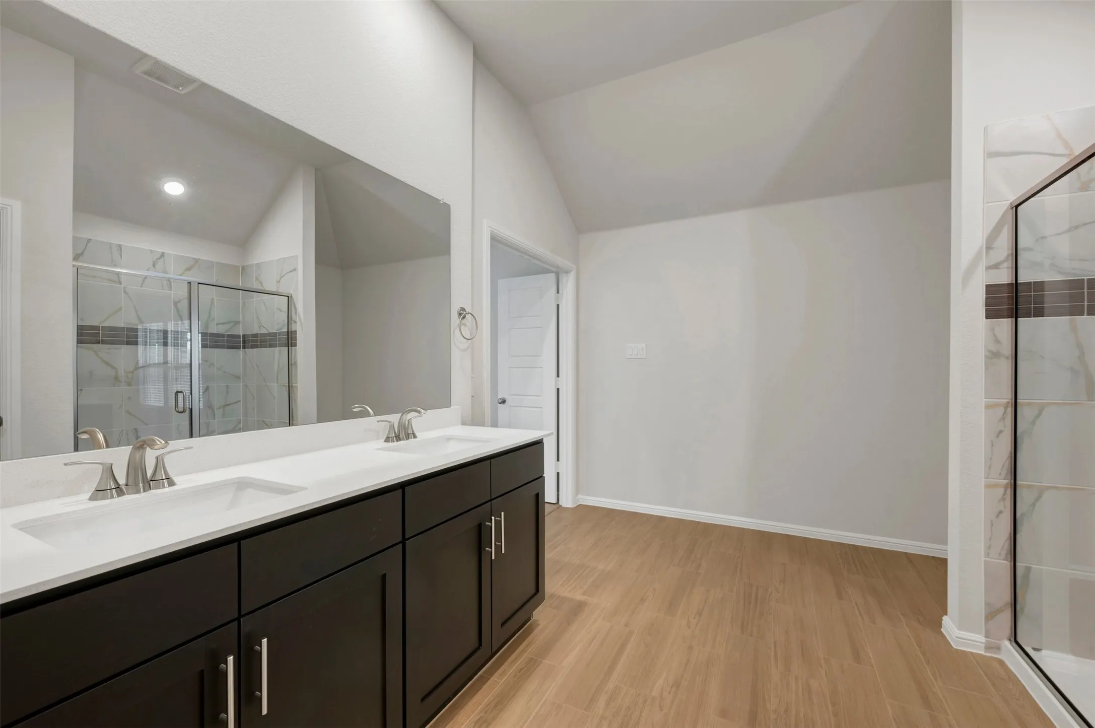 Single Family Residence For Sale in Denton County , 160 Hudson Lane, Justin, Texas 76247, 3 Bedroom, 3 Bathroom, 2 Garage spaces, 2,132 Sqft, built in 2026, mls#21298921, Real Estate Agent in Justin, Homes For Sale in Denton county, Homes For Sale in Justin, Realtor in Justin Texas, Real Estate Brokerage Independent Realty Texas, Luminita Cordes Realtor