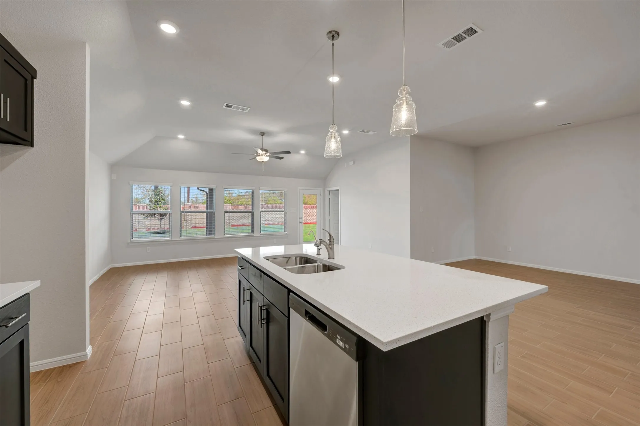 Single Family Residence For Sale in Denton County , 160 Hudson Lane, Justin, Texas 76247, 3 Bedroom, 3 Bathroom, 2 Garage spaces, 2,132 Sqft, built in 2026, mls#21298921, Real Estate Agent in Justin, Homes For Sale in Denton county, Homes For Sale in Justin, Realtor in Justin Texas, Real Estate Brokerage Independent Realty Texas, Luminita Cordes Realtor