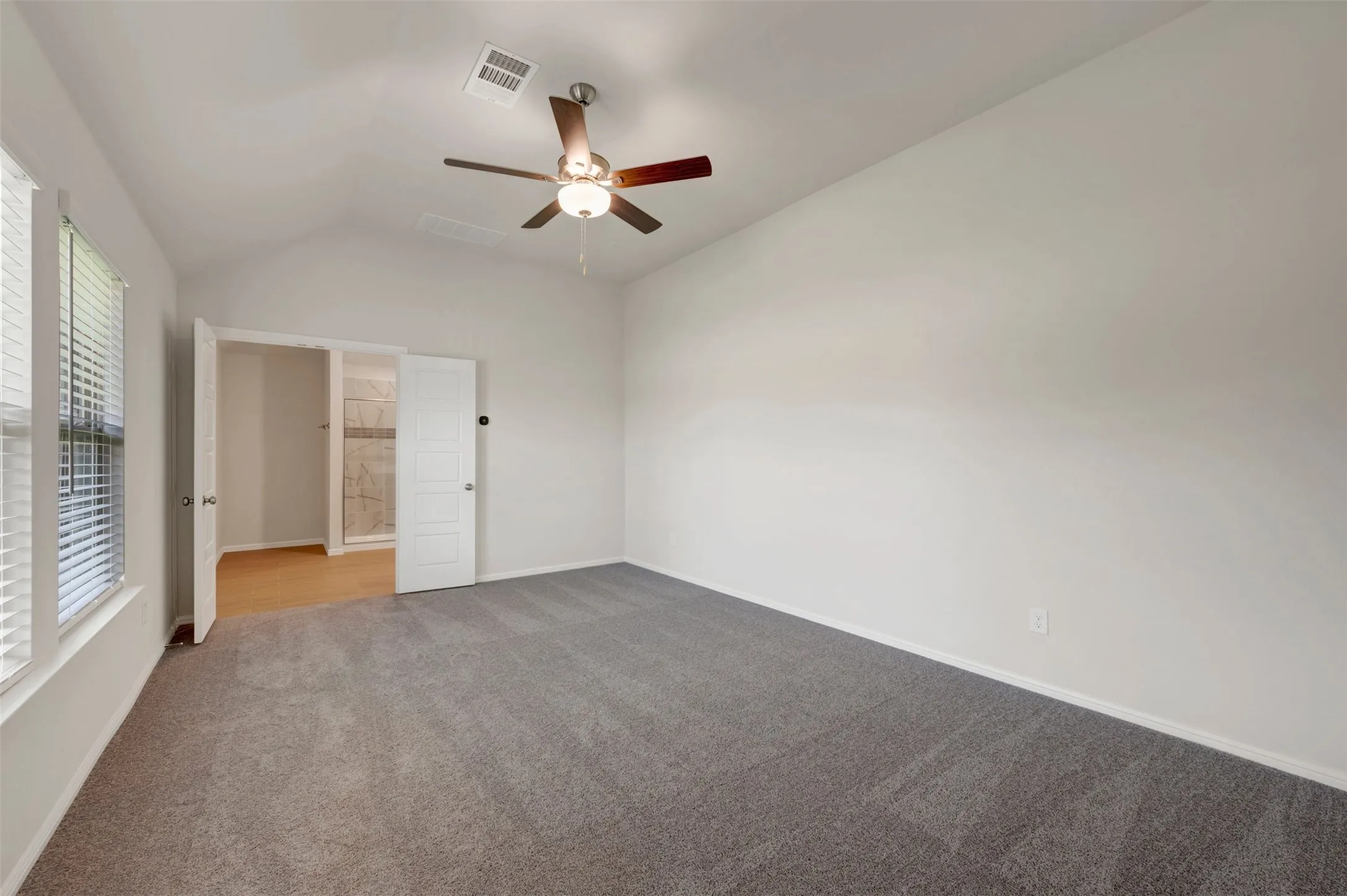 Single Family Residence For Sale in Denton County , 160 Hudson Lane, Justin, Texas 76247, 3 Bedroom, 3 Bathroom, 2 Garage spaces, 2,132 Sqft, built in 2026, mls#21298921, Real Estate Agent in Justin, Homes For Sale in Denton county, Homes For Sale in Justin, Realtor in Justin Texas, Real Estate Brokerage Independent Realty Texas, Luminita Cordes Realtor