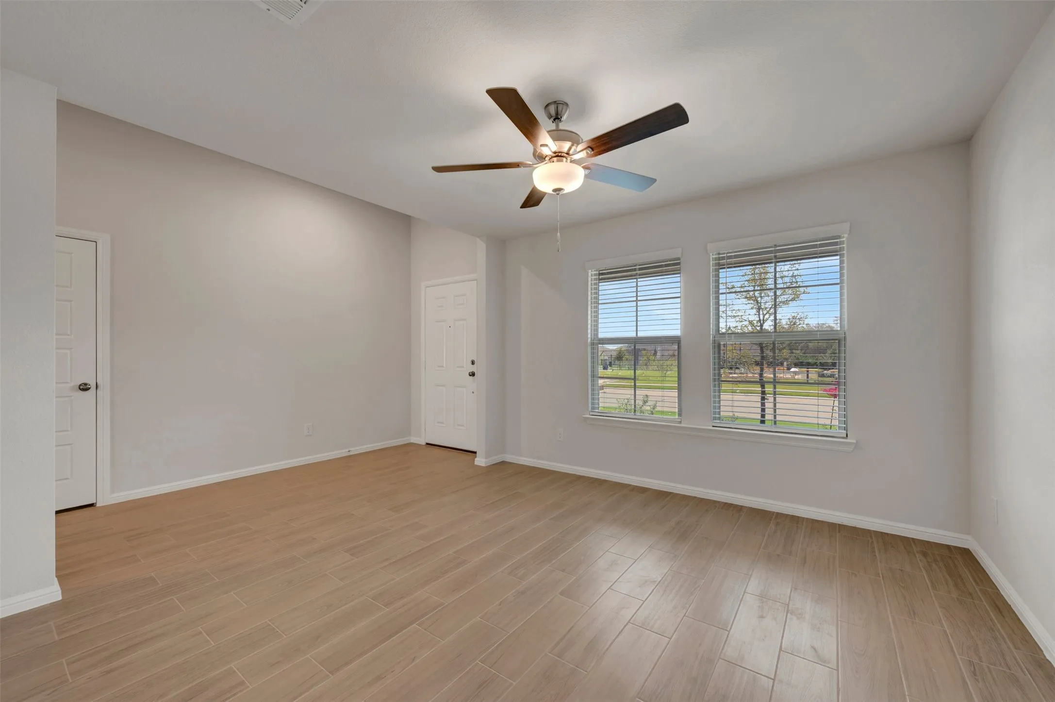 Single Family Residence For Sale in Denton County , 160 Hudson Lane, Justin, Texas 76247, 3 Bedroom, 3 Bathroom, 2 Garage spaces, 2,132 Sqft, built in 2026, mls#21298921, Real Estate Agent in Justin, Homes For Sale in Denton county, Homes For Sale in Justin, Realtor in Justin Texas, Real Estate Brokerage Independent Realty Texas, Luminita Cordes Realtor