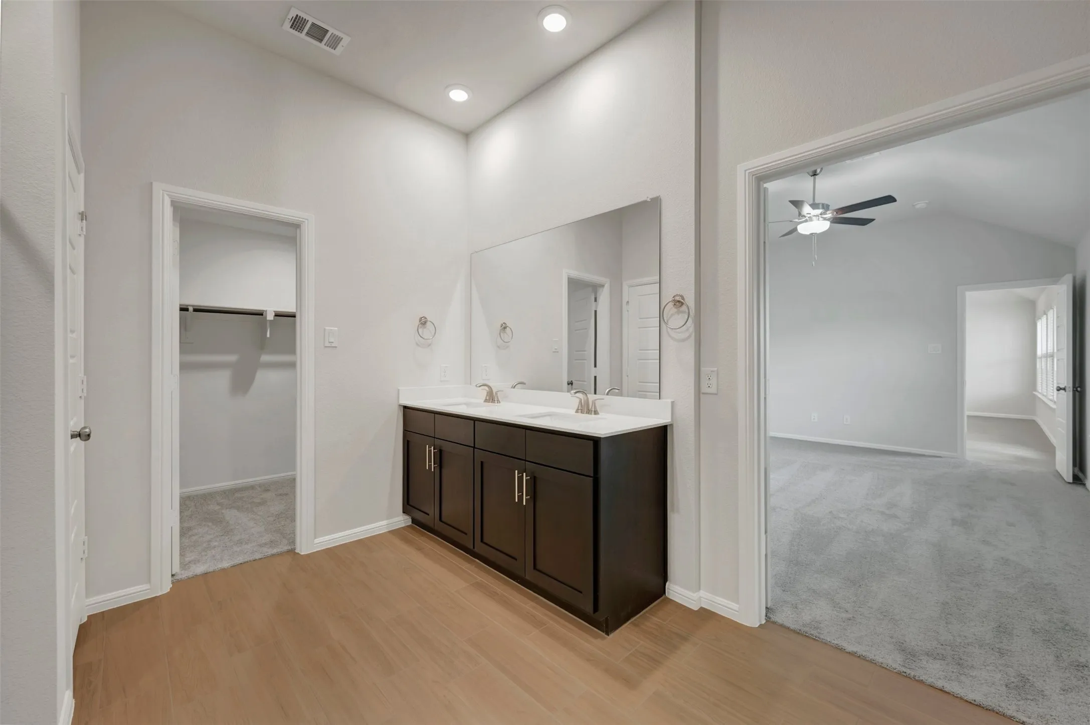 Single Family Residence For Sale in Denton County , 160 Hudson Lane, Justin, Texas 76247, 3 Bedroom, 3 Bathroom, 2 Garage spaces, 2,132 Sqft, built in 2026, mls#21298921, Real Estate Agent in Justin, Homes For Sale in Denton county, Homes For Sale in Justin, Realtor in Justin Texas, Real Estate Brokerage Independent Realty Texas, Luminita Cordes Realtor