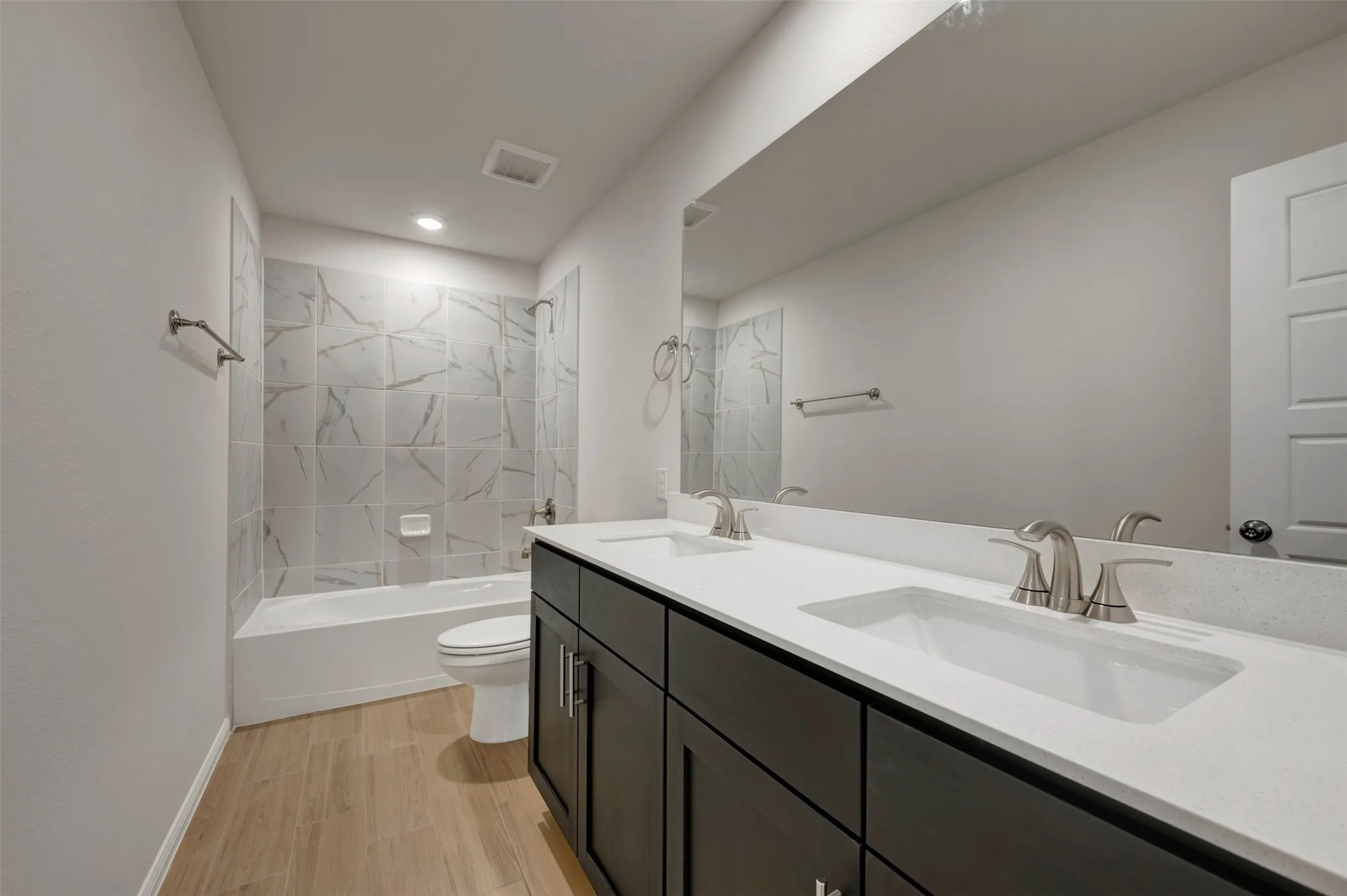 Single Family Residence For Sale in Denton County , 160 Hudson Lane, Justin, Texas 76247, 3 Bedroom, 3 Bathroom, 2 Garage spaces, 2,132 Sqft, built in 2026, mls#21298921, Real Estate Agent in Justin, Homes For Sale in Denton county, Homes For Sale in Justin, Realtor in Justin Texas, Real Estate Brokerage Independent Realty Texas, Luminita Cordes Realtor