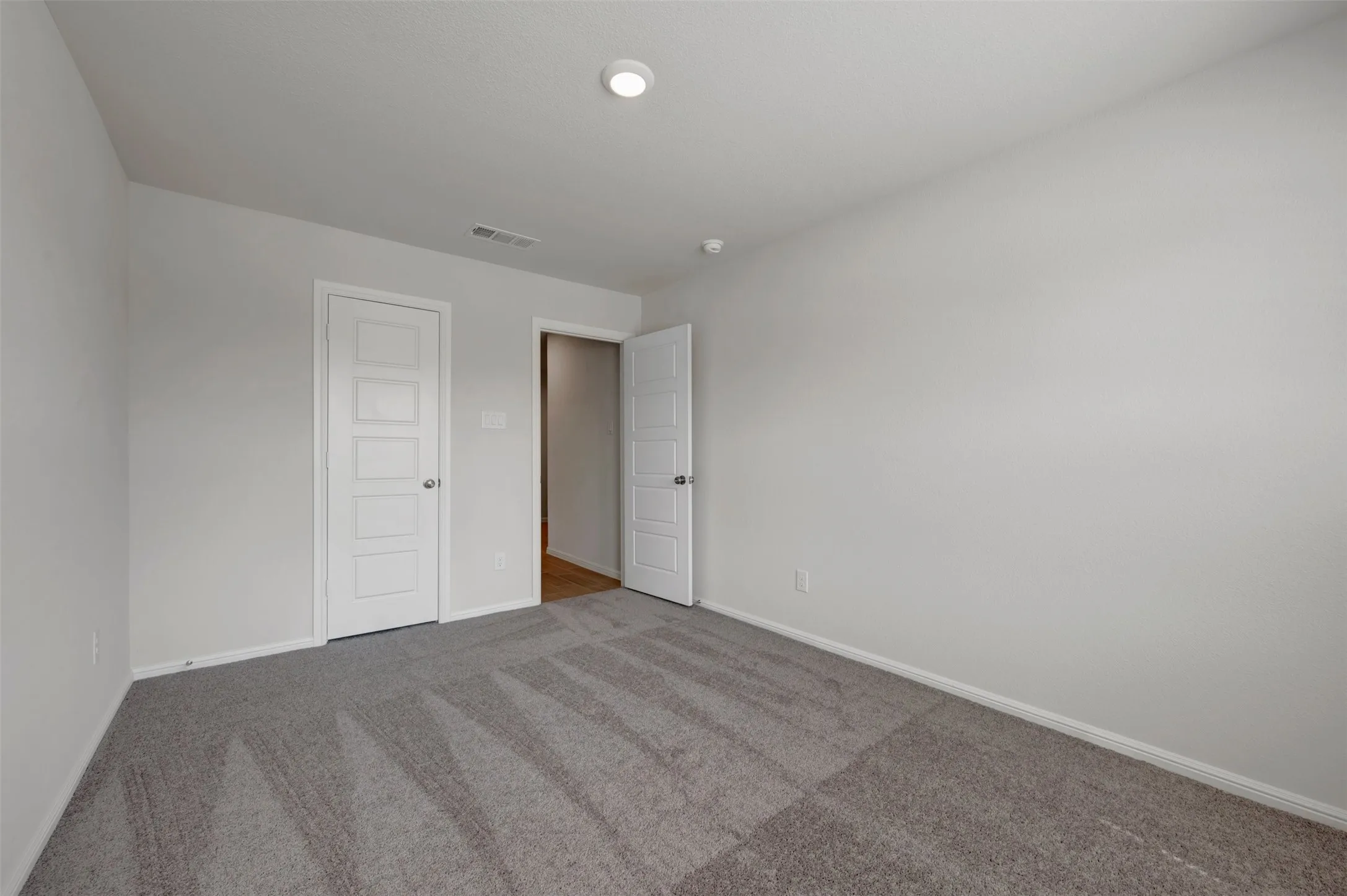 Single Family Residence For Sale in Denton County , 160 Hudson Lane, Justin, Texas 76247, 3 Bedroom, 3 Bathroom, 2 Garage spaces, 2,132 Sqft, built in 2026, mls#21298921, Real Estate Agent in Justin, Homes For Sale in Denton county, Homes For Sale in Justin, Realtor in Justin Texas, Real Estate Brokerage Independent Realty Texas, Luminita Cordes Realtor