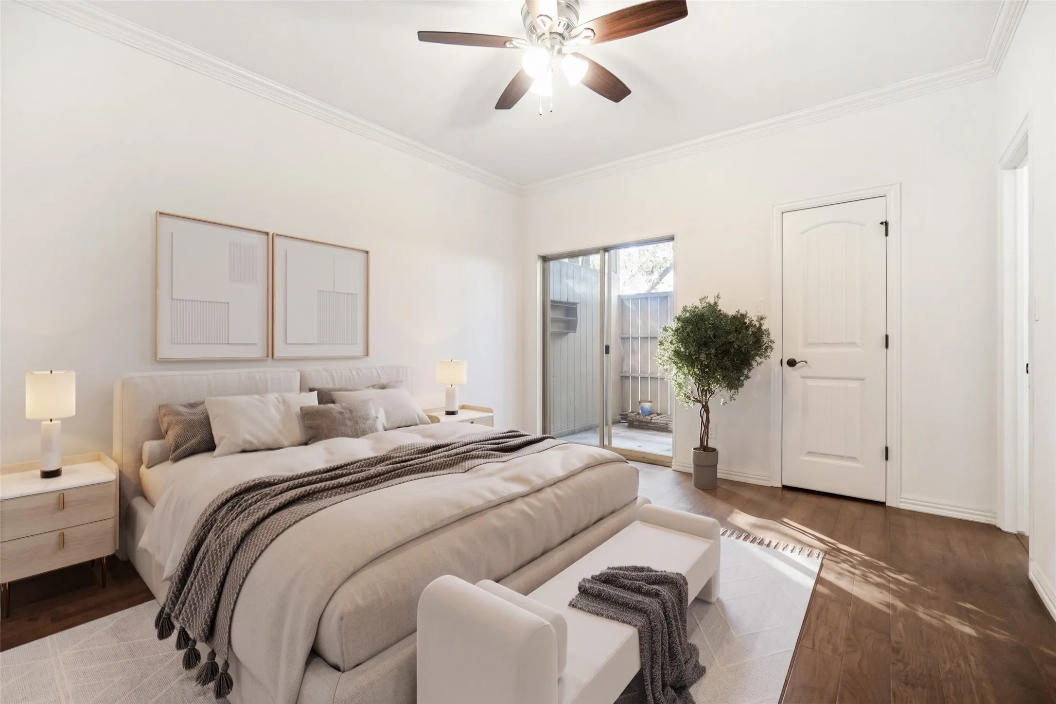 Condominium For Sale in Dallas County , 5740 Martel Avenue A2, Dallas, Texas 75206, 2 Bedroom, 2 Bathroom, Garage spaces, 1,106 Sqft, built in 1983, mls#21307058, Real Estate Agent in Dallas, Homes For Sale in Dallas county, Homes For Sale in Dallas, Realtor in Dallas Texas, Real Estate Brokerage Independent Realty Texas, Luminita Cordes Realtor