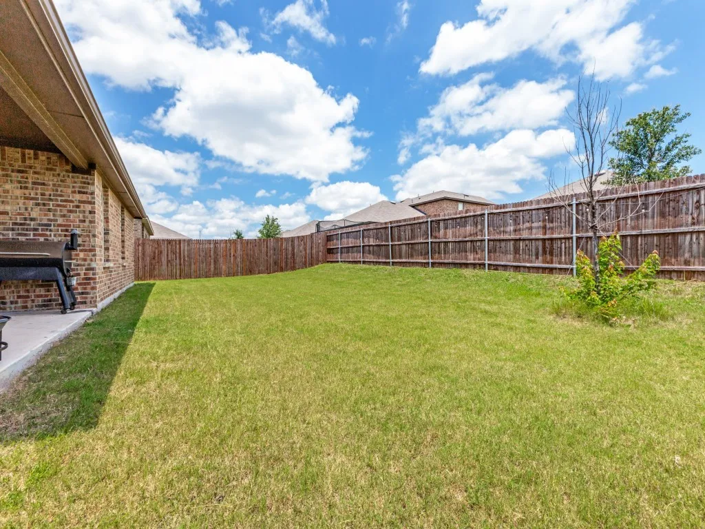 Single Family Residence For Rent in Dallas County , 15127 Athena Drive, Dallas, Texas 75253, 3 Bedroom, 2 Bathroom, 2 Garage spaces, 1,608 Sqft, built in 2022, mls#21301674, Real Estate Agent in Dallas, Homes For Rent in Dallas county, Homes For Rent in Dallas, Realtor in Dallas Texas, Real Estate Brokerage Independent Realty Texas, Luminita Cordes Realtor