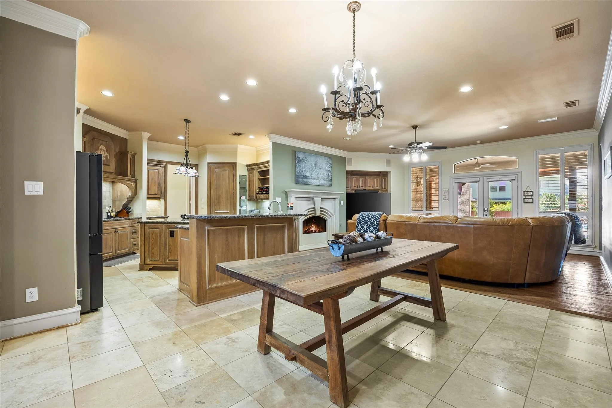 Single Family Residence For Sale in Rockwall County , 700 Starlight Pass, Heath, Texas 75032, 5 Bedroom, 4 Bathroom, 3 Garage spaces, 4,133 Sqft, built in 2002, mls#21307126, Real Estate Agent in Heath, Homes For Sale in Rockwall county, Homes For Sale in Heath, Realtor in Heath Texas, Real Estate Brokerage Independent Realty Texas, Luminita Cordes Realtor
