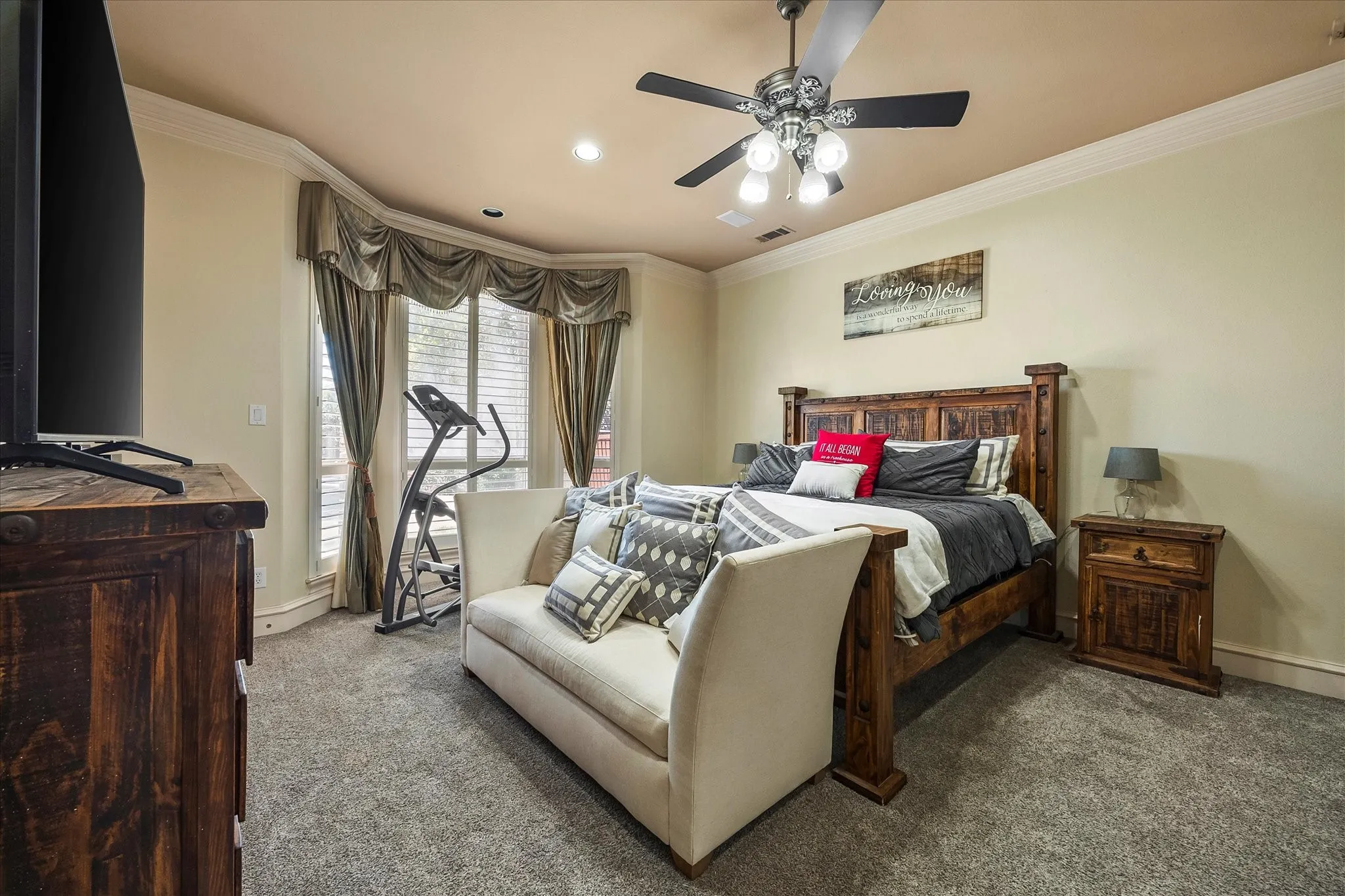Single Family Residence For Sale in Rockwall County , 700 Starlight Pass, Heath, Texas 75032, 5 Bedroom, 4 Bathroom, 3 Garage spaces, 4,133 Sqft, built in 2002, mls#21307126, Real Estate Agent in Heath, Homes For Sale in Rockwall county, Homes For Sale in Heath, Realtor in Heath Texas, Real Estate Brokerage Independent Realty Texas, Luminita Cordes Realtor