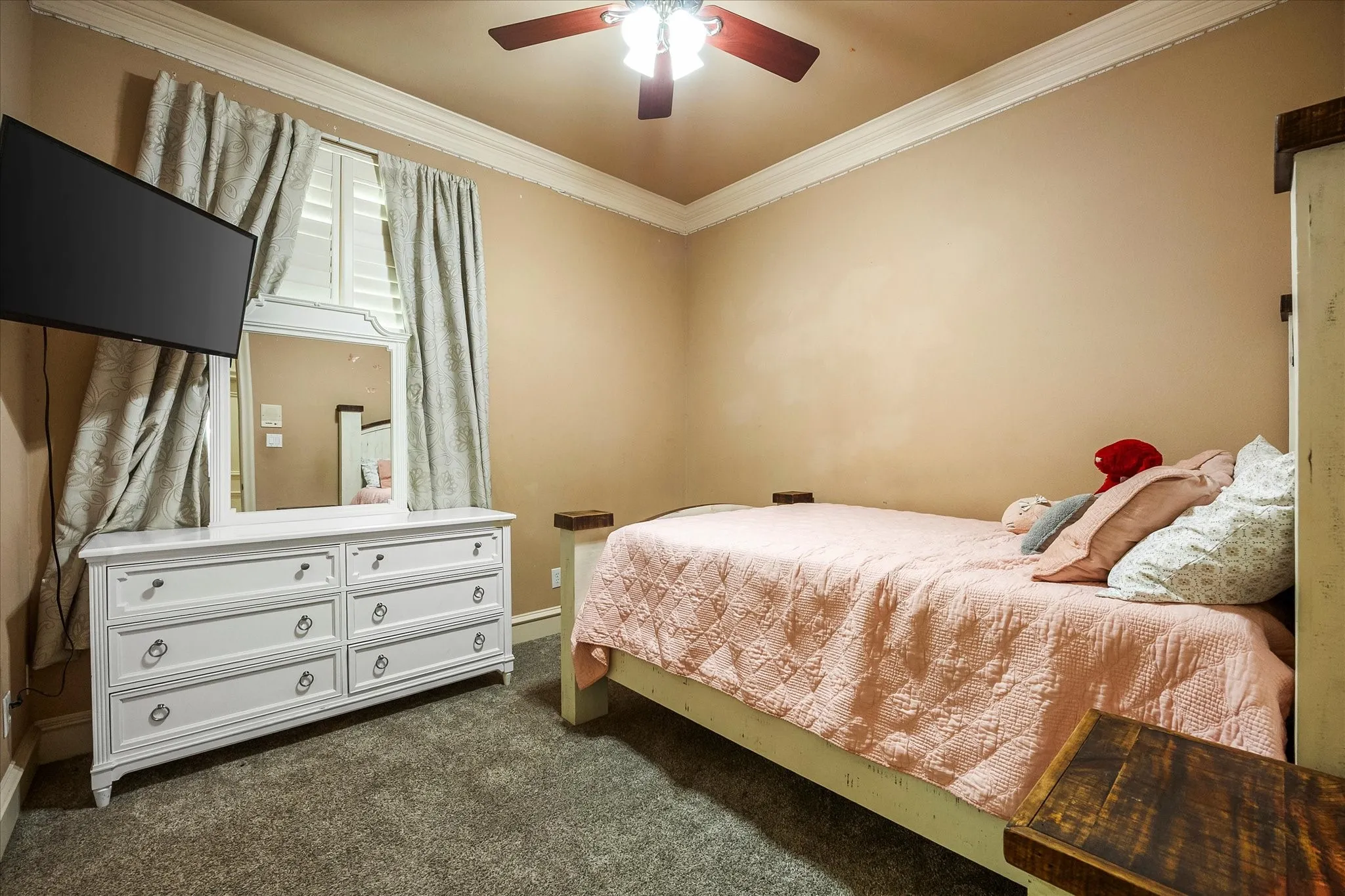 Single Family Residence For Sale in Rockwall County , 700 Starlight Pass, Heath, Texas 75032, 5 Bedroom, 4 Bathroom, 3 Garage spaces, 4,133 Sqft, built in 2002, mls#21307126, Real Estate Agent in Heath, Homes For Sale in Rockwall county, Homes For Sale in Heath, Realtor in Heath Texas, Real Estate Brokerage Independent Realty Texas, Luminita Cordes Realtor