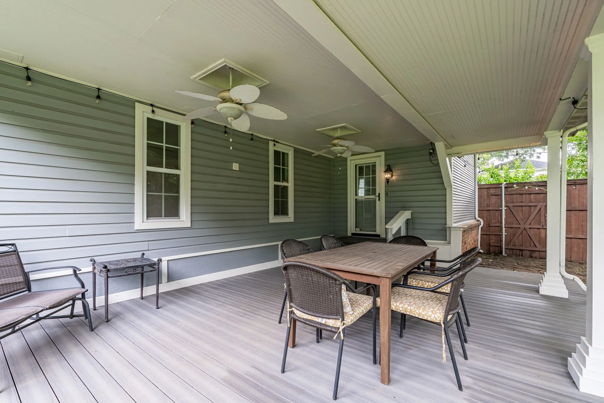 Single Family Residence For Sale in Collin County , 9121 6th Street, Frisco, Texas 75033, 3 Bedroom, 3 Bathroom, 2 Garage spaces, 2,068 Sqft, built in 1902, mls#21302728, Real Estate Agent in Frisco, Homes For Sale in Collin county, Homes For Sale in Frisco, Realtor in Frisco Texas, Real Estate Brokerage Independent Realty Texas, Luminita Cordes Realtor