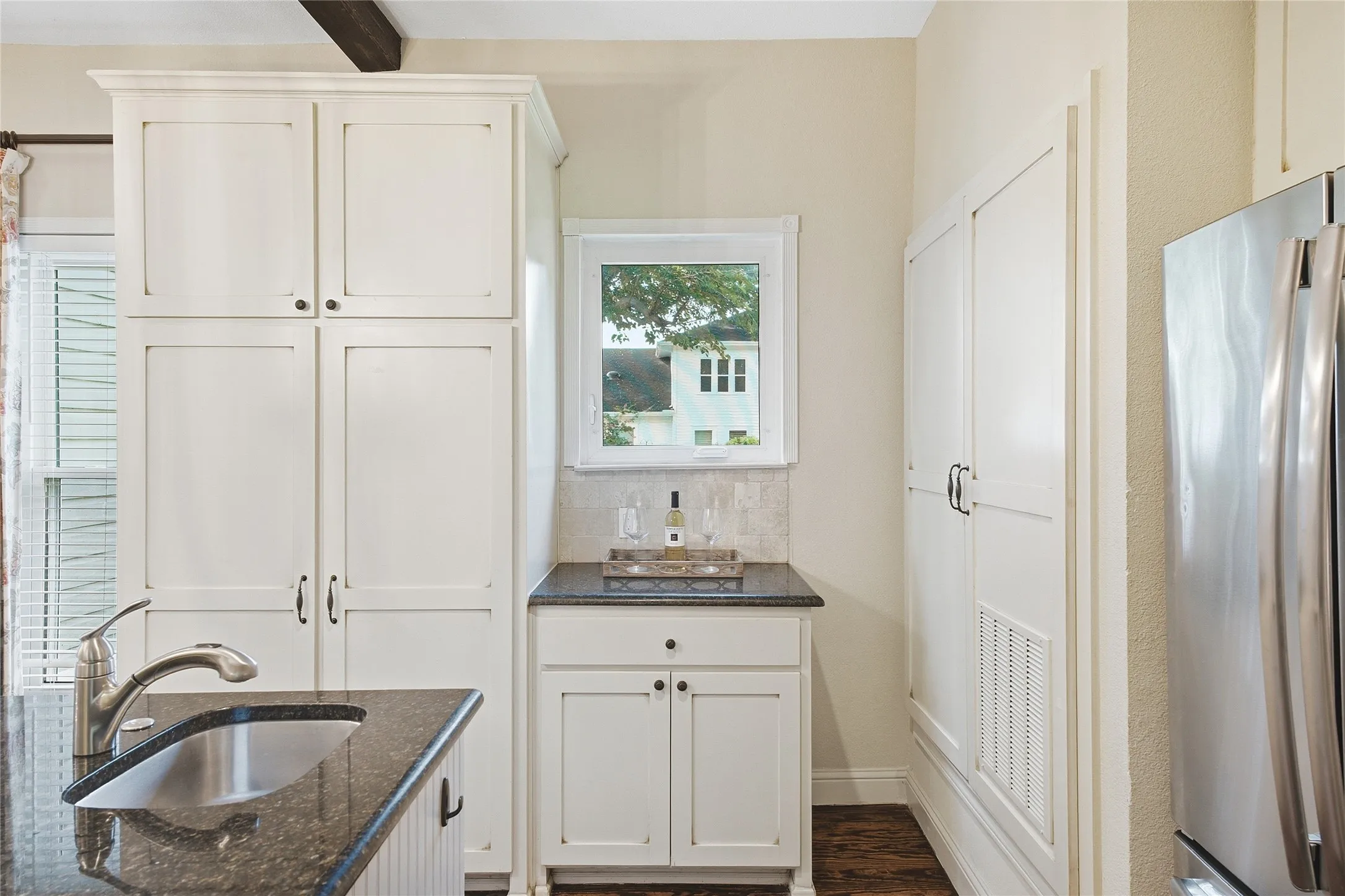 Single Family Residence For Sale in Collin County , 9121 6th Street, Frisco, Texas 75033, 3 Bedroom, 3 Bathroom, 2 Garage spaces, 2,068 Sqft, built in 1902, mls#21302728, Real Estate Agent in Frisco, Homes For Sale in Collin county, Homes For Sale in Frisco, Realtor in Frisco Texas, Real Estate Brokerage Independent Realty Texas, Luminita Cordes Realtor