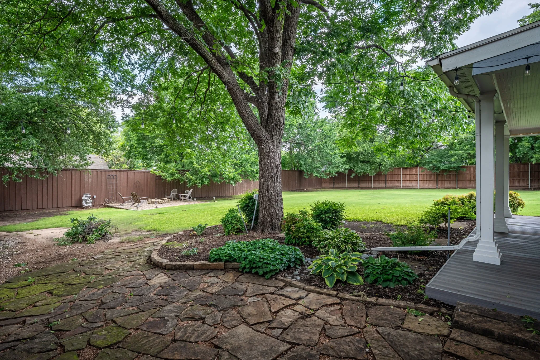 Single Family Residence For Sale in Collin County , 9121 6th Street, Frisco, Texas 75033, 3 Bedroom, 3 Bathroom, 2 Garage spaces, 2,068 Sqft, built in 1902, mls#21302728, Real Estate Agent in Frisco, Homes For Sale in Collin county, Homes For Sale in Frisco, Realtor in Frisco Texas, Real Estate Brokerage Independent Realty Texas, Luminita Cordes Realtor