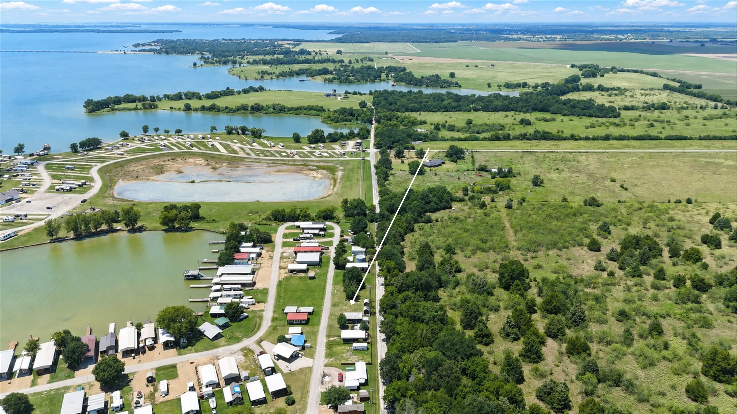 Aerial view showing Pelican Isle’s location along Richland-Chambers Lake.