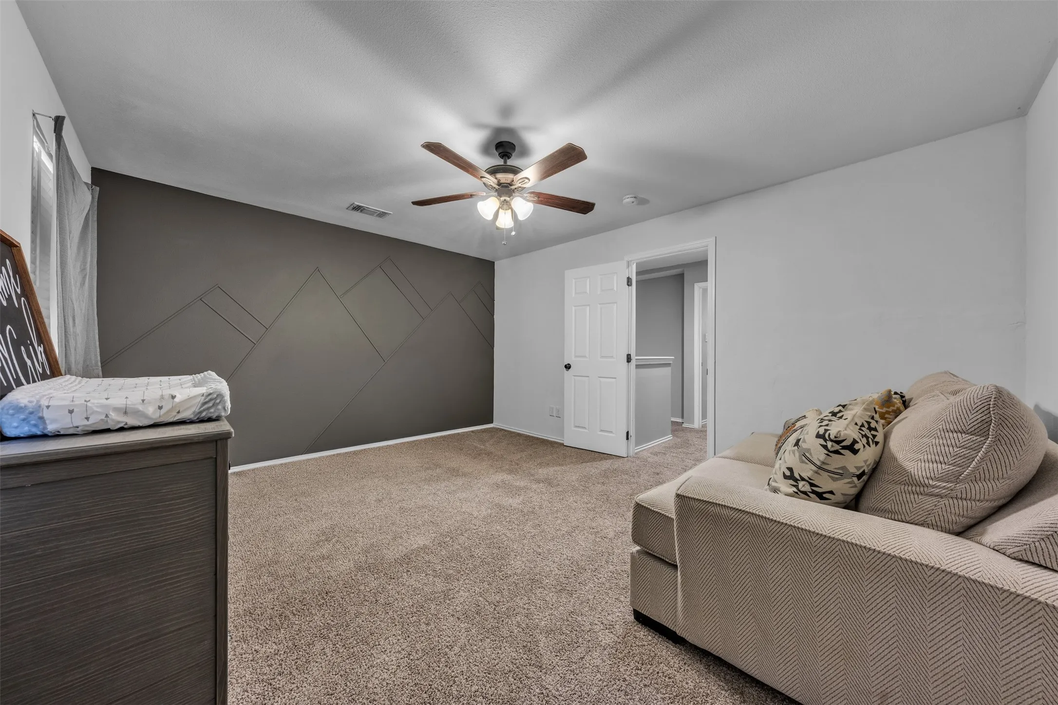 Single Family Residence For Sale in Somervell County , 1016 County Road 314, Cleburne, Texas 76031, 5 Bedroom, 2 Bathroom, Garage spaces, 3,544 Sqft, built in 1972, mls#21302831, Real Estate Agent in Cleburne, Homes For Sale in Somervell county, Homes For Sale in Cleburne, Realtor in Cleburne Texas, Real Estate Brokerage Independent Realty Texas, Luminita Cordes Realtor