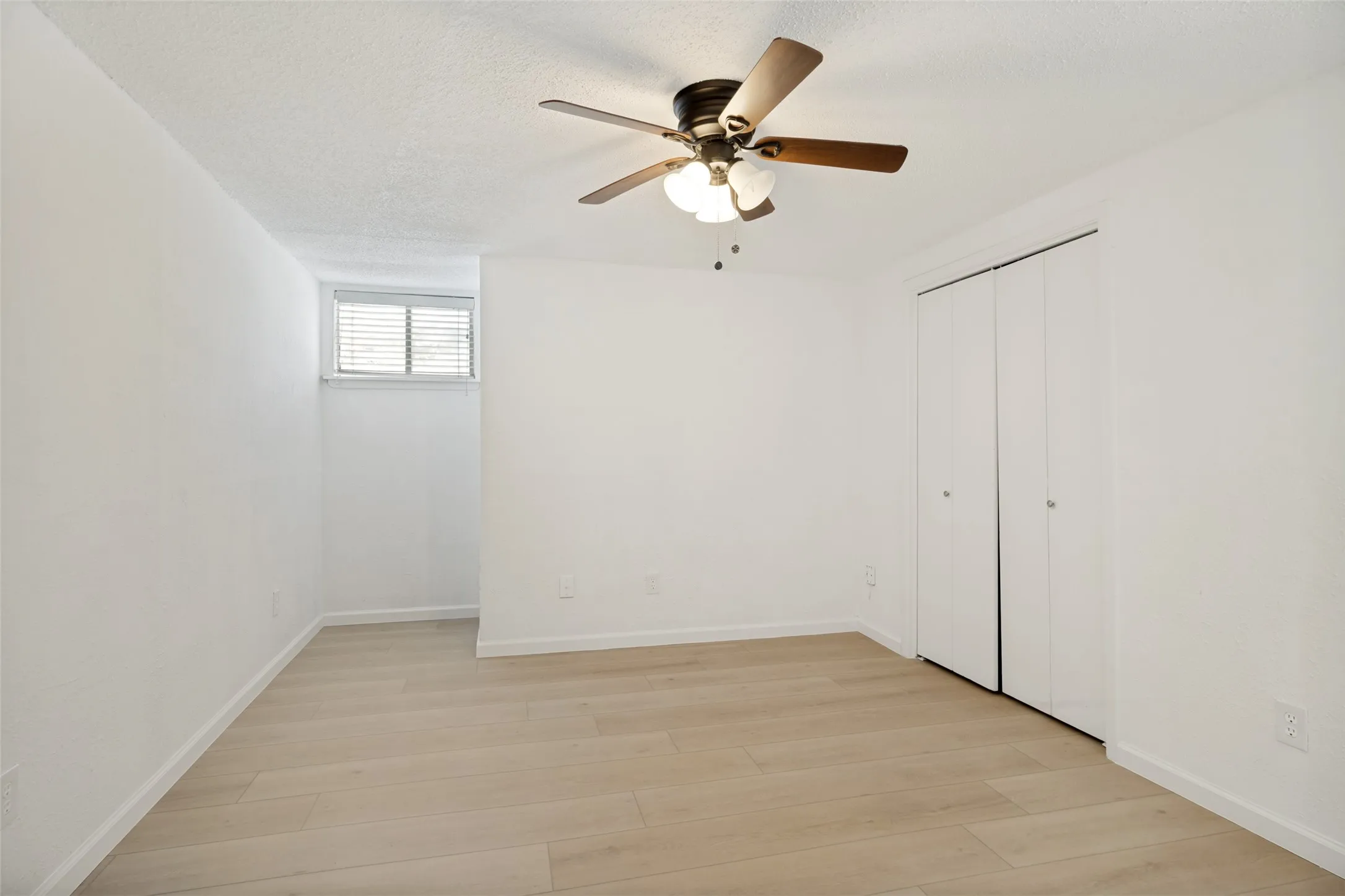 Single Family Residence For Sale in Dallas County , 101 S Lois Lane, Richardson, Texas 75081, 4 Bedroom, 3 Bathroom, 2 Garage spaces, 2,352 Sqft, built in 1965, mls#21307374, Real Estate Agent in Richardson, Homes For Sale in Dallas county, Homes For Sale in Richardson, Realtor in Richardson Texas, Real Estate Brokerage Independent Realty Texas, Luminita Cordes Realtor