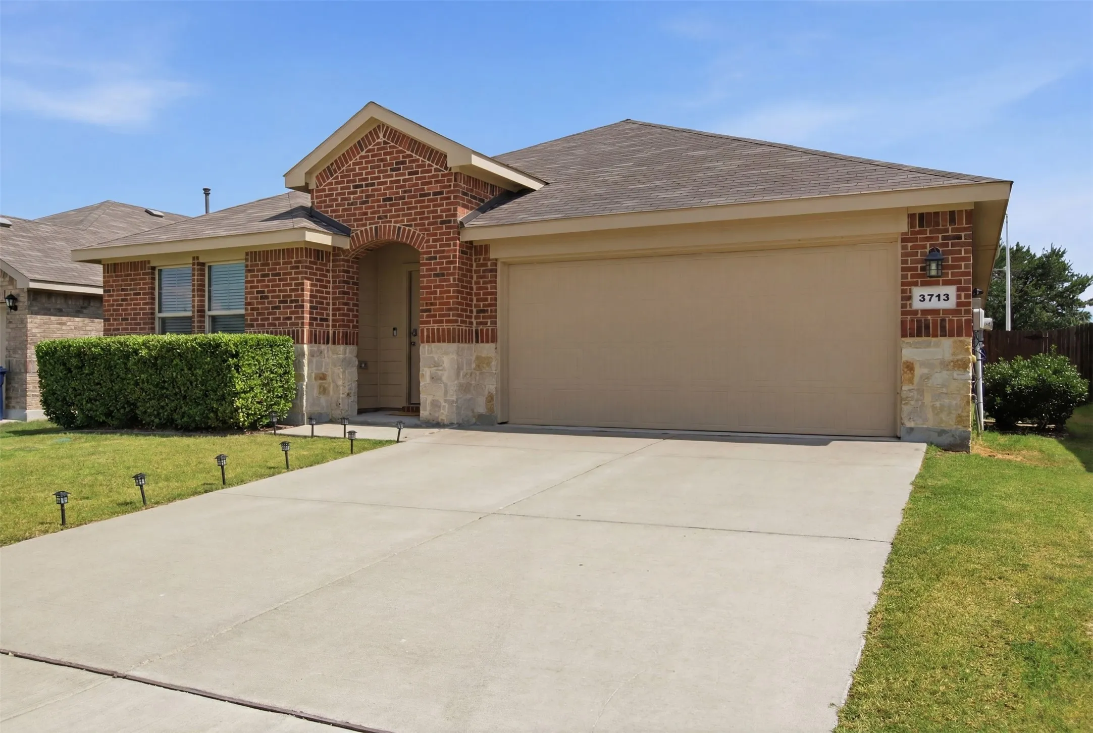 Single Family Residence For Sale in Denton County , 3713 Ridgeway Lane, Denton, Texas 76226, 4 Bedroom, 2 Bathroom, 2 Garage spaces, 1,920 Sqft, built in 2022, mls#21307730, Real Estate Agent in Denton, Homes For Sale in Denton county, Homes For Sale in Denton, Realtor in Denton Texas, Real Estate Brokerage Independent Realty Texas, Luminita Cordes Realtor