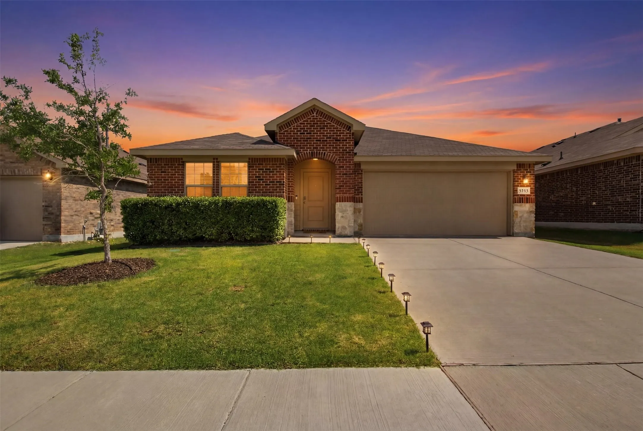 Single Family Residence For Sale in Denton County , 3713 Ridgeway Lane, Denton, Texas 76226, 4 Bedroom, 2 Bathroom, 2 Garage spaces, 1,920 Sqft, built in 2022, mls#21307730, Real Estate Agent in Denton, Homes For Sale in Denton county, Homes For Sale in Denton, Realtor in Denton Texas, Real Estate Brokerage Independent Realty Texas, Luminita Cordes Realtor