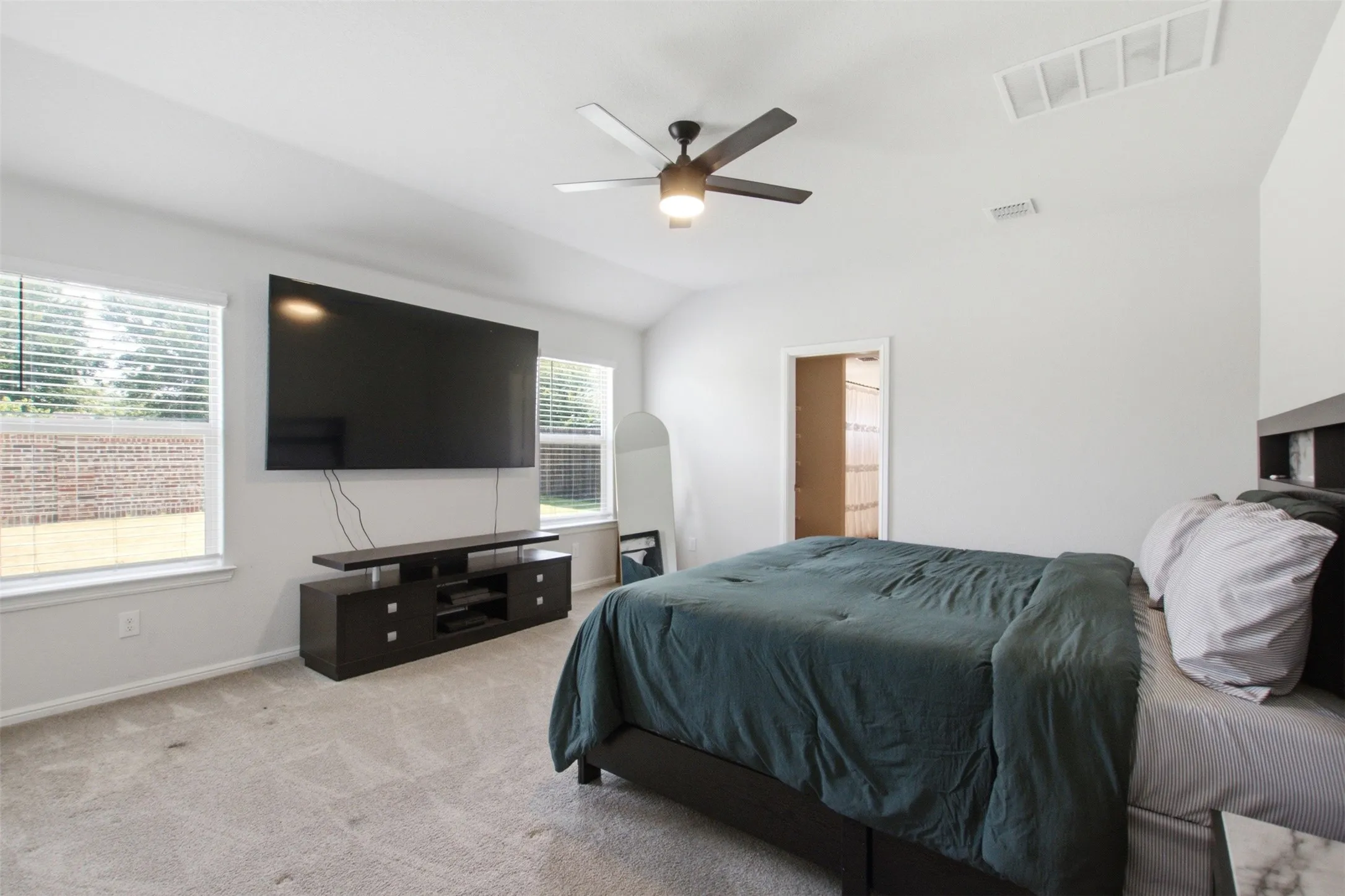 Single Family Residence For Sale in Denton County , 3713 Ridgeway Lane, Denton, Texas 76226, 4 Bedroom, 2 Bathroom, 2 Garage spaces, 1,920 Sqft, built in 2022, mls#21307730, Real Estate Agent in Denton, Homes For Sale in Denton county, Homes For Sale in Denton, Realtor in Denton Texas, Real Estate Brokerage Independent Realty Texas, Luminita Cordes Realtor