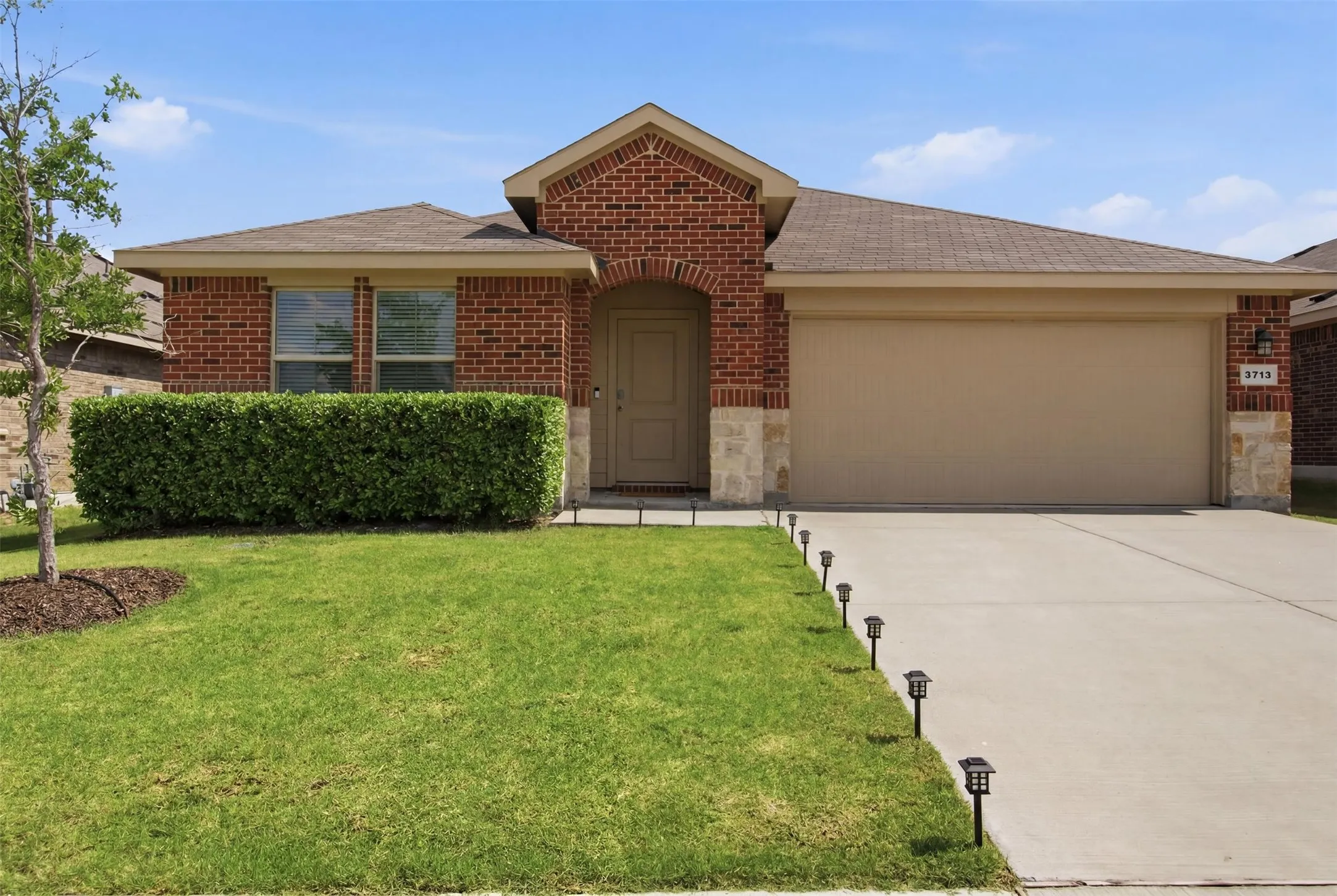 Single Family Residence For Sale in Denton County , 3713 Ridgeway Lane, Denton, Texas 76226, 4 Bedroom, 2 Bathroom, 2 Garage spaces, 1,920 Sqft, built in 2022, mls#21307730, Real Estate Agent in Denton, Homes For Sale in Denton county, Homes For Sale in Denton, Realtor in Denton Texas, Real Estate Brokerage Independent Realty Texas, Luminita Cordes Realtor