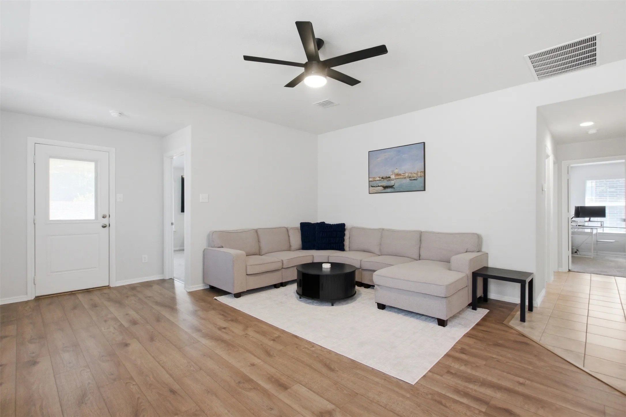 Single Family Residence For Sale in Denton County , 3713 Ridgeway Lane, Denton, Texas 76226, 4 Bedroom, 2 Bathroom, 2 Garage spaces, 1,920 Sqft, built in 2022, mls#21307730, Real Estate Agent in Denton, Homes For Sale in Denton county, Homes For Sale in Denton, Realtor in Denton Texas, Real Estate Brokerage Independent Realty Texas, Luminita Cordes Realtor