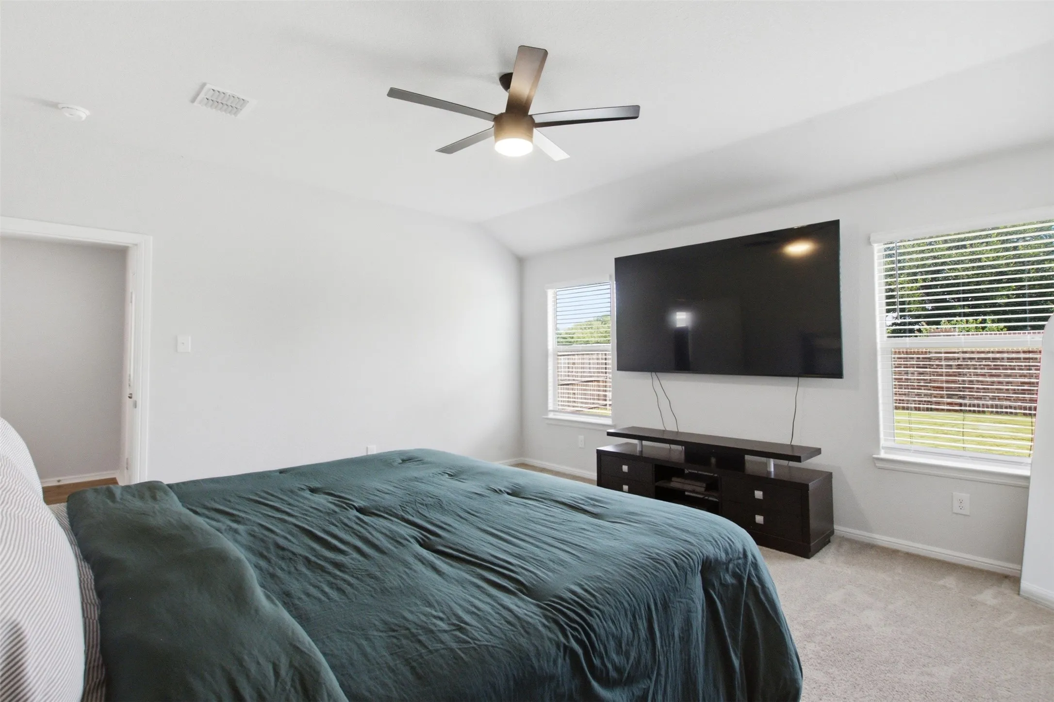 Single Family Residence For Sale in Denton County , 3713 Ridgeway Lane, Denton, Texas 76226, 4 Bedroom, 2 Bathroom, 2 Garage spaces, 1,920 Sqft, built in 2022, mls#21307730, Real Estate Agent in Denton, Homes For Sale in Denton county, Homes For Sale in Denton, Realtor in Denton Texas, Real Estate Brokerage Independent Realty Texas, Luminita Cordes Realtor