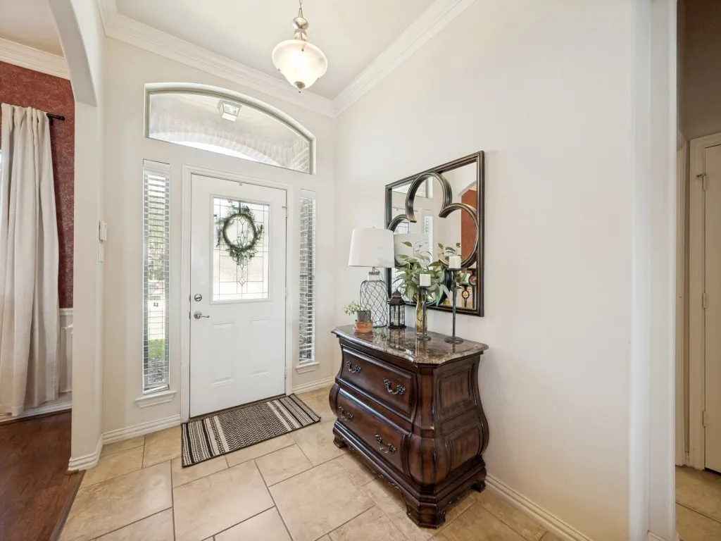 Single Family Residence For Sale in Tarrant County , 8115 Oak Hollow Drive, Arlington, Texas 76001, 4 Bedroom, 3 Bathroom, 3 Garage spaces, 2,560 Sqft, built in 2006, mls#21306357, Real Estate Agent in Arlington, Homes For Sale in Tarrant county, Homes For Sale in Arlington, Realtor in Arlington Texas, Real Estate Brokerage Independent Realty Texas, Luminita Cordes Realtor