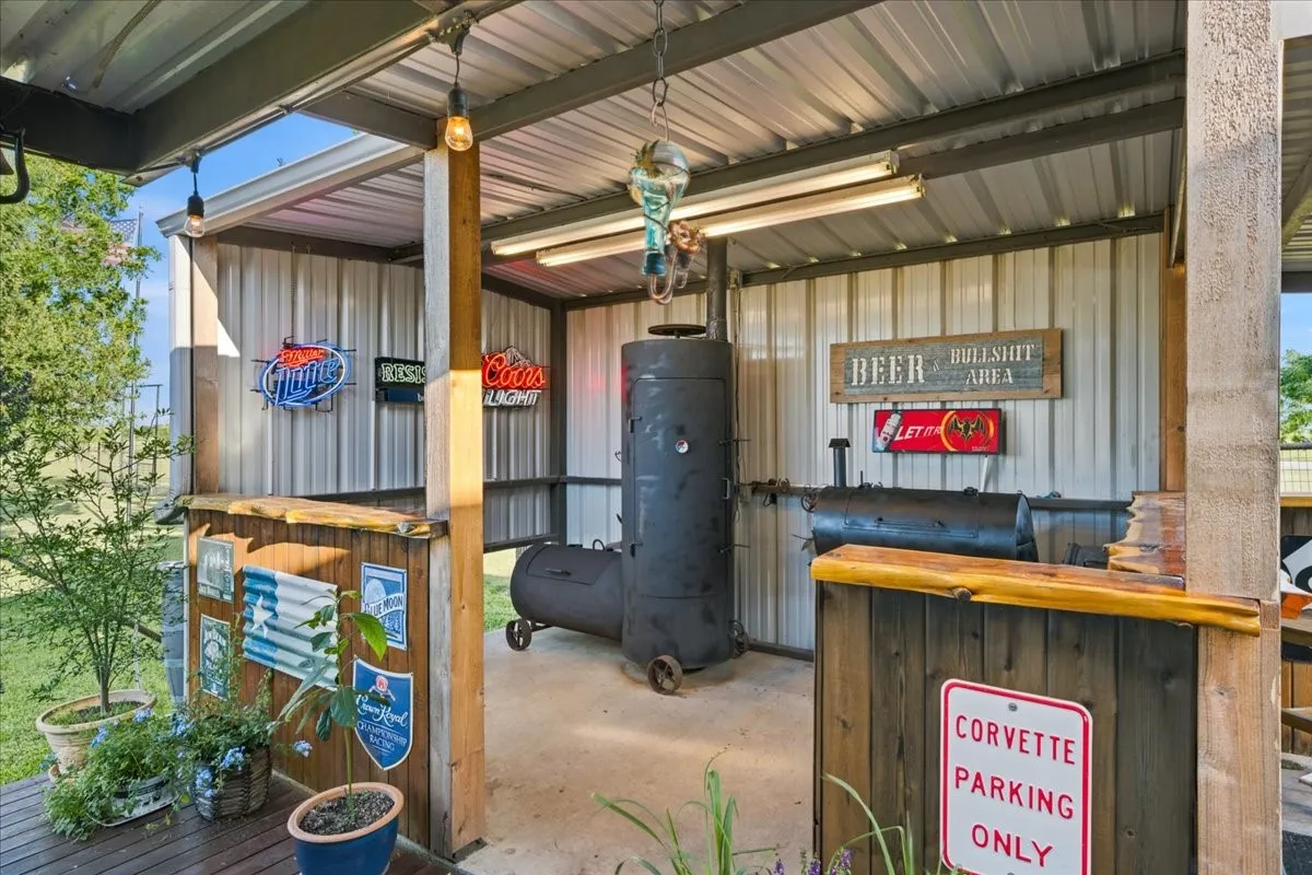 Farm For Sale in Limestone County , 2951 FM 936, Hubbard, Texas 76648, 3 Bedroom, 2 Bathroom, 2 Garage spaces, 1,541 Sqft, built in 2001, mls#21307241, Real Estate Agent in Hubbard, Homes For Sale in Limestone county, Homes For Sale in Hubbard, Realtor in Hubbard Texas, Real Estate Brokerage Independent Realty Texas, Luminita Cordes Realtor