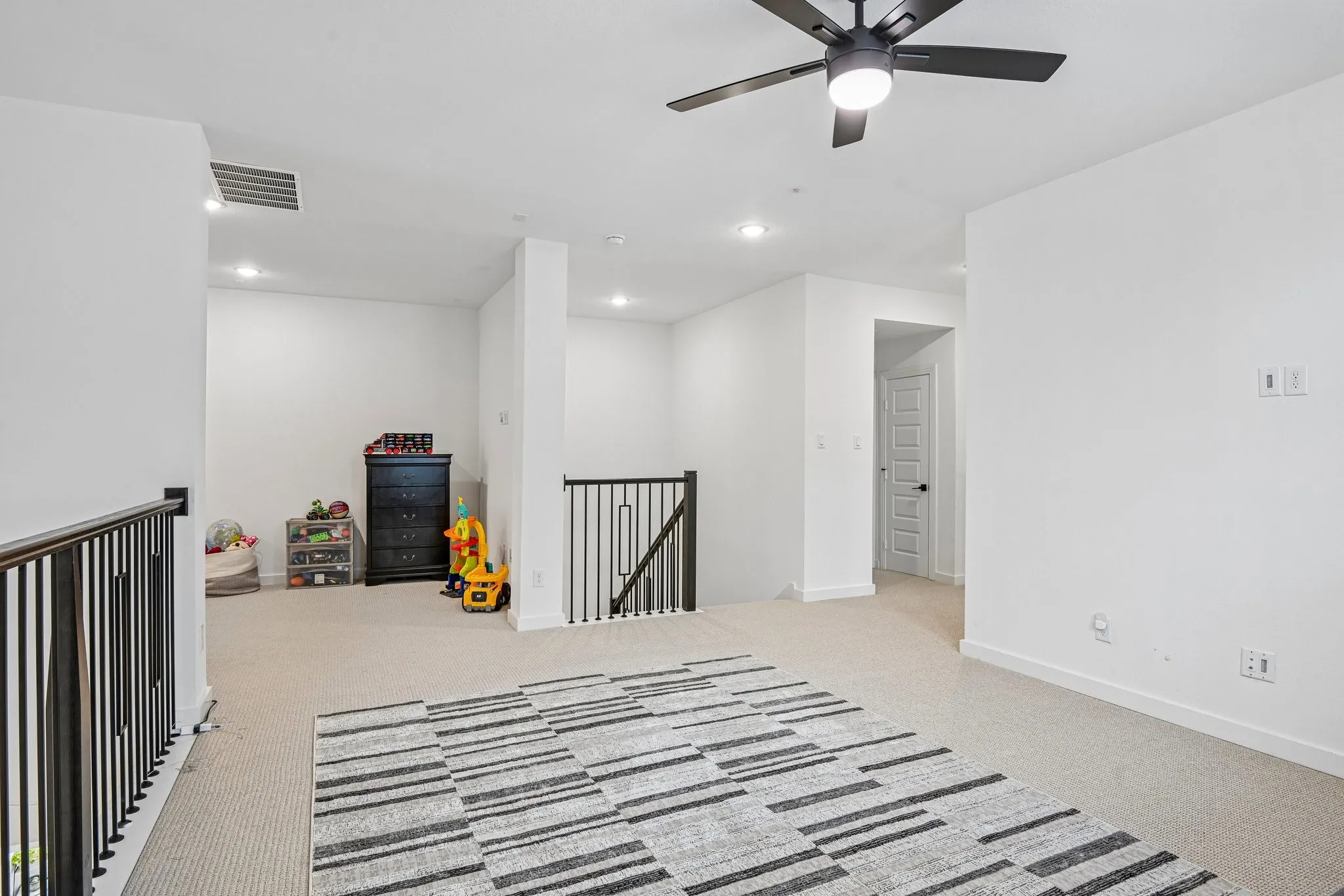 Single Family Residence For Sale in Collin County , 3110 Campbell Drive, Melissa, Texas 75454, 5 Bedroom, 4 Bathroom, 2 Garage spaces, 3,210 Sqft, built in 2023, mls#21307746, Real Estate Agent in Melissa, Homes For Sale in Collin county, Homes For Sale in Melissa, Realtor in Melissa Texas, Real Estate Brokerage Independent Realty Texas, Luminita Cordes Realtor