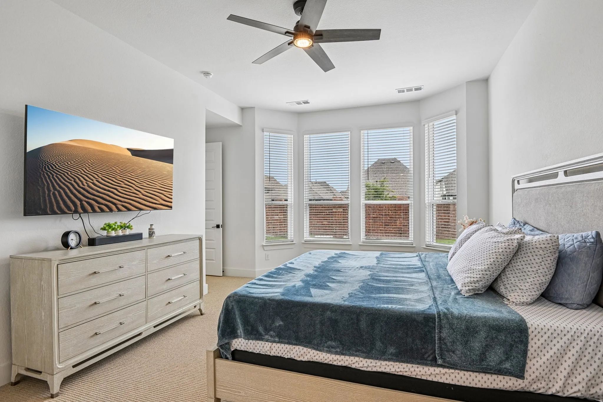 Single Family Residence For Sale in Collin County , 3110 Campbell Drive, Melissa, Texas 75454, 5 Bedroom, 4 Bathroom, 2 Garage spaces, 3,210 Sqft, built in 2023, mls#21307746, Real Estate Agent in Melissa, Homes For Sale in Collin county, Homes For Sale in Melissa, Realtor in Melissa Texas, Real Estate Brokerage Independent Realty Texas, Luminita Cordes Realtor
