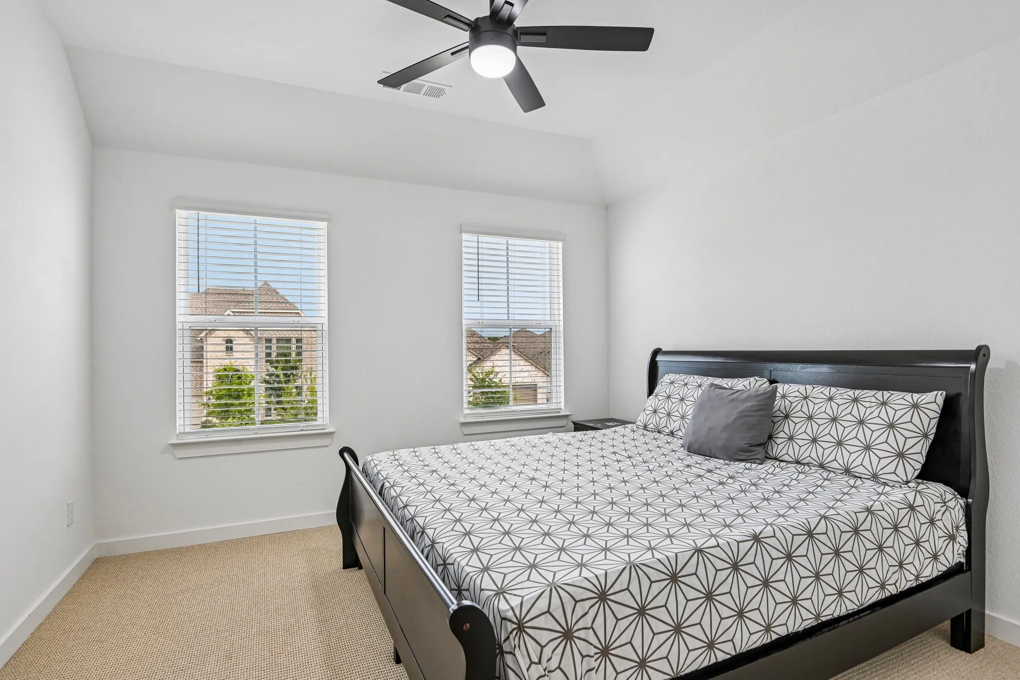 Single Family Residence For Sale in Collin County , 3110 Campbell Drive, Melissa, Texas 75454, 5 Bedroom, 4 Bathroom, 2 Garage spaces, 3,210 Sqft, built in 2023, mls#21307746, Real Estate Agent in Melissa, Homes For Sale in Collin county, Homes For Sale in Melissa, Realtor in Melissa Texas, Real Estate Brokerage Independent Realty Texas, Luminita Cordes Realtor