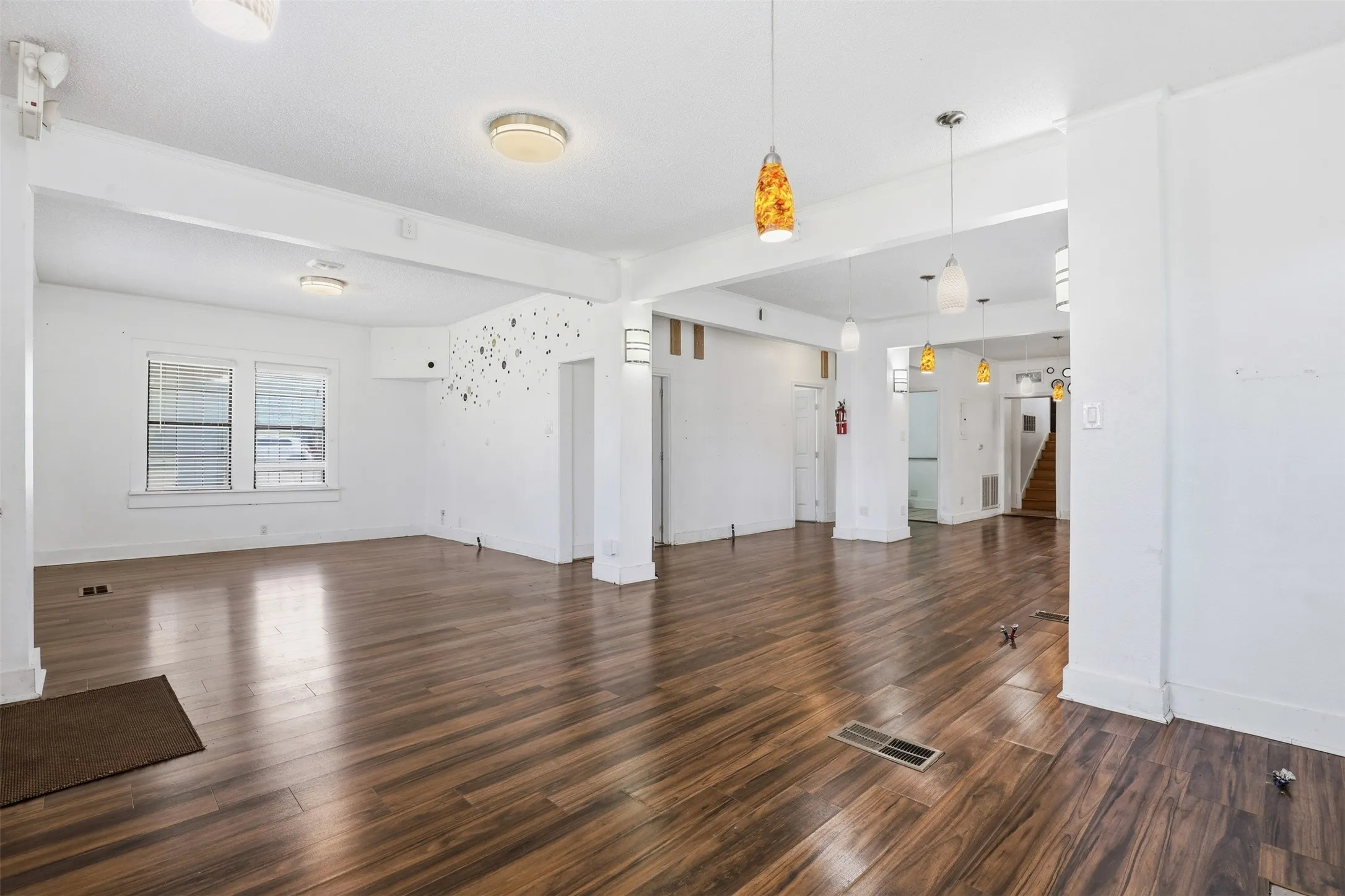 Office For Sale in Johnson County , 1115 N Main Street, Cleburne, Texas 76033, 0, 0, Garage spaces, 0 Sqft, built in 1940, mls#21307818, Real Estate Agent in Cleburne, Homes For Sale in Johnson county, Homes For Sale in Cleburne, Realtor in Cleburne Texas, Real Estate Brokerage Independent Realty Texas, Luminita Cordes Realtor
