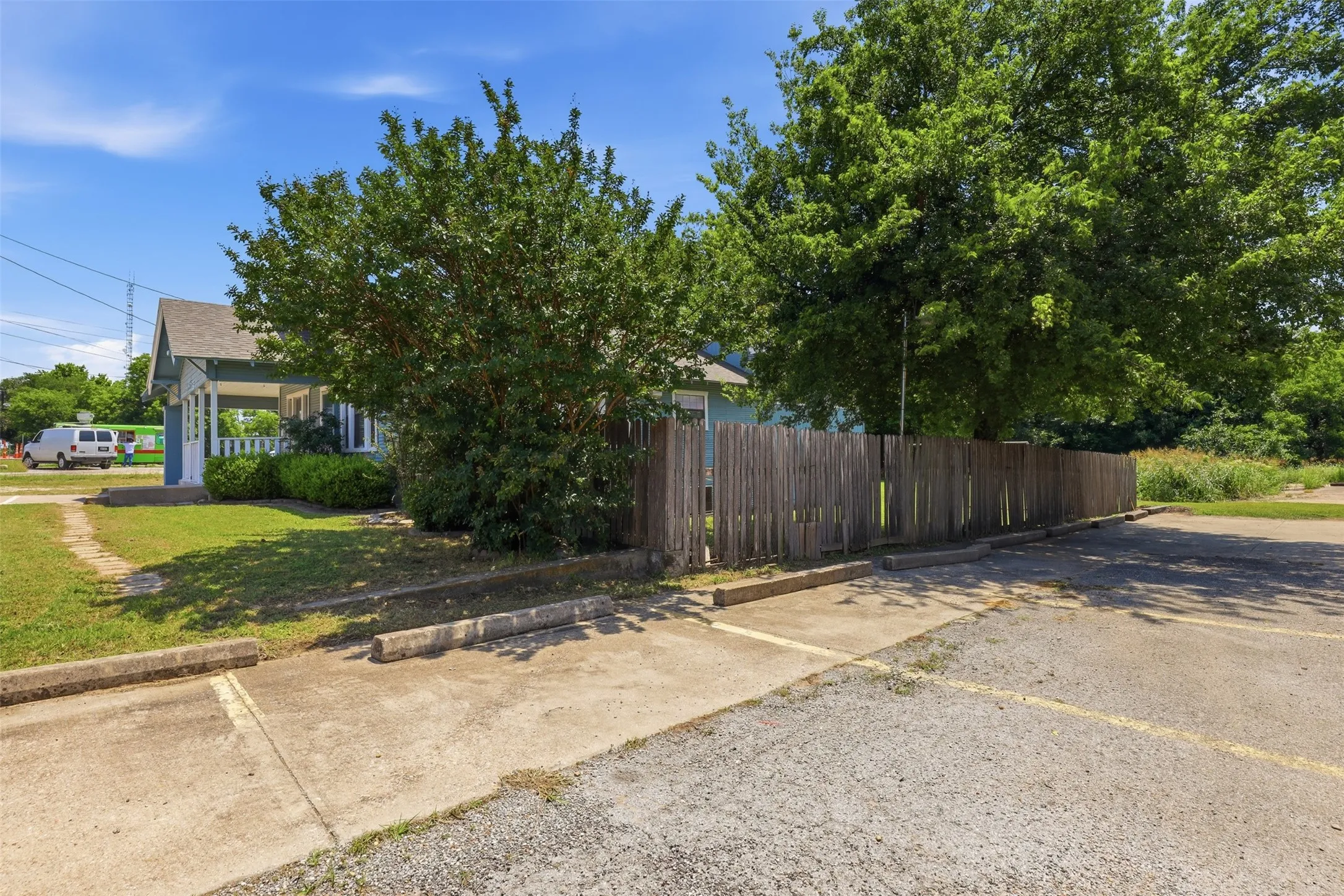 Office For Sale in Johnson County , 1115 N Main Street, Cleburne, Texas 76033, 0, 0, Garage spaces, 0 Sqft, built in 1940, mls#21307818, Real Estate Agent in Cleburne, Homes For Sale in Johnson county, Homes For Sale in Cleburne, Realtor in Cleburne Texas, Real Estate Brokerage Independent Realty Texas, Luminita Cordes Realtor