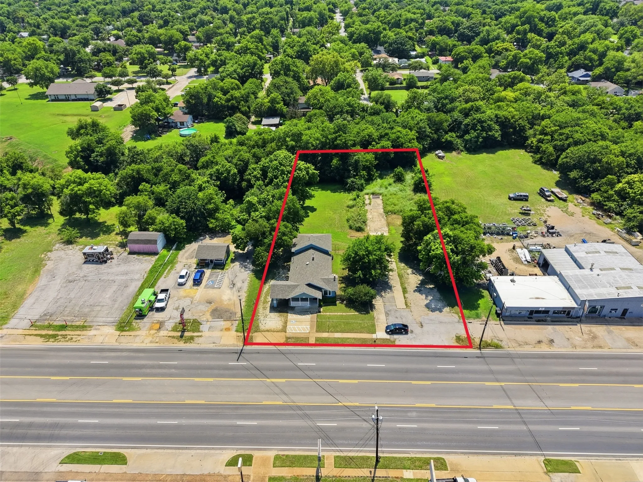 Office For Sale in Johnson County , 1115 N Main Street, Cleburne, Texas 76033, 0, 0, Garage spaces, 0 Sqft, built in 1940, mls#21307818, Real Estate Agent in Cleburne, Homes For Sale in Johnson county, Homes For Sale in Cleburne, Realtor in Cleburne Texas, Real Estate Brokerage Independent Realty Texas, Luminita Cordes Realtor