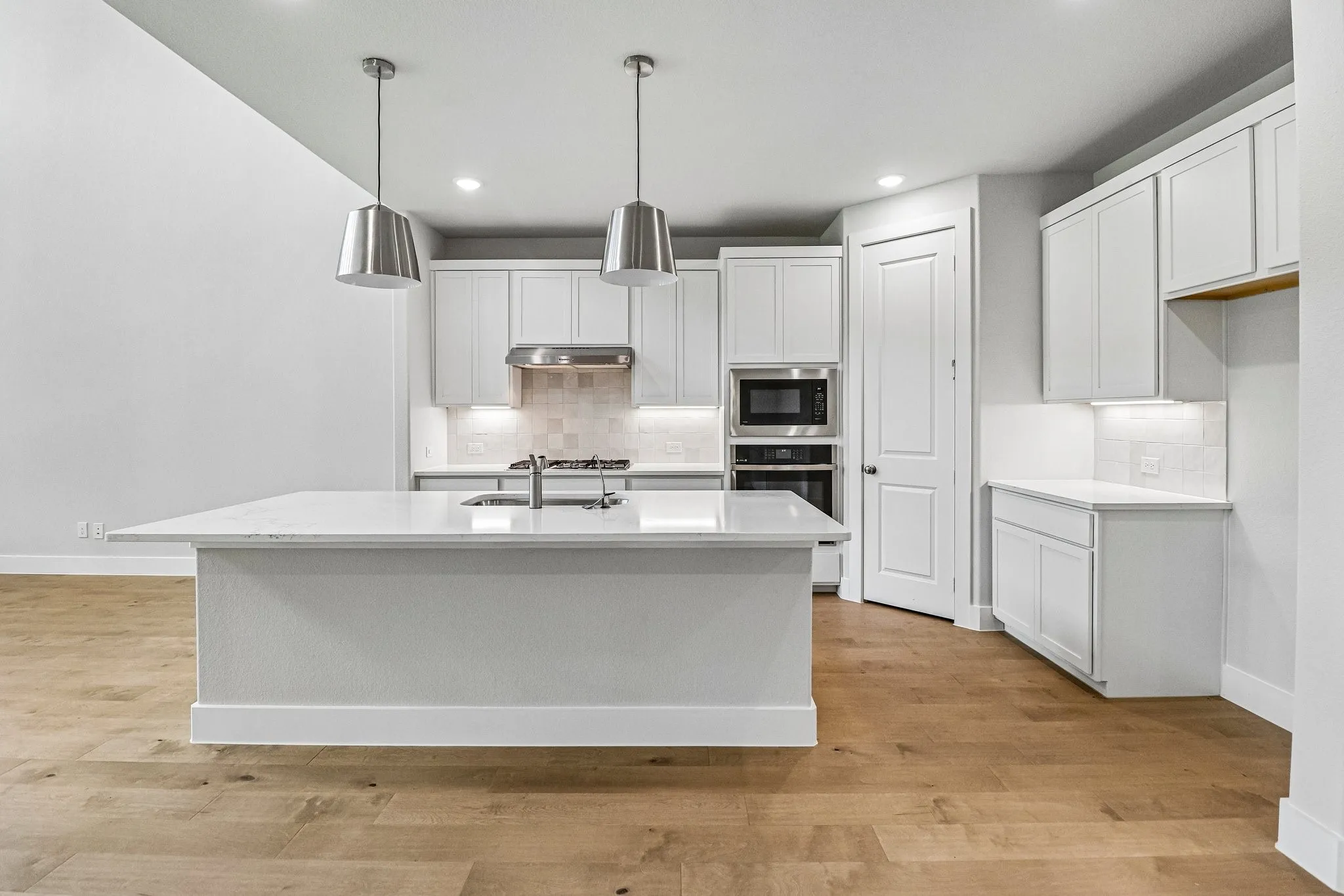 Single Family Residence For Sale in Collin County , 6340 Simone Avenue, Mc Kinney, Texas 75071, 4 Bedroom, 4 Bathroom, 2 Garage spaces, 3,504 Sqft, built in 2026, mls#21304415, Real Estate Agent in Mc Kinney, Homes For Sale in Collin county, Homes For Sale in Mc Kinney, Realtor in Mc Kinney Texas, Real Estate Brokerage Independent Realty Texas, Luminita Cordes Realtor