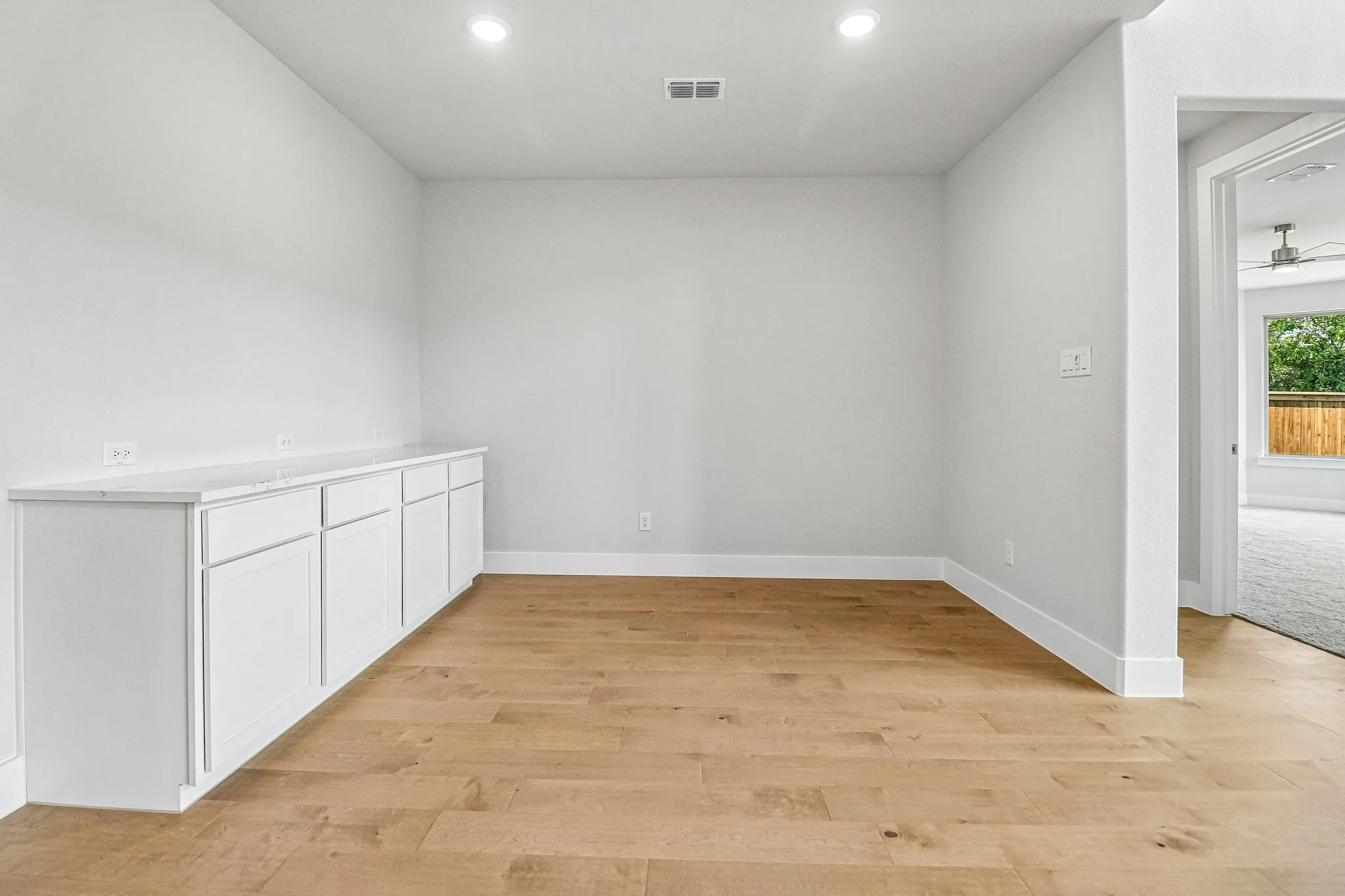 Single Family Residence For Sale in Collin County , 6340 Simone Avenue, Mc Kinney, Texas 75071, 4 Bedroom, 4 Bathroom, 2 Garage spaces, 3,504 Sqft, built in 2026, mls#21304415, Real Estate Agent in Mc Kinney, Homes For Sale in Collin county, Homes For Sale in Mc Kinney, Realtor in Mc Kinney Texas, Real Estate Brokerage Independent Realty Texas, Luminita Cordes Realtor