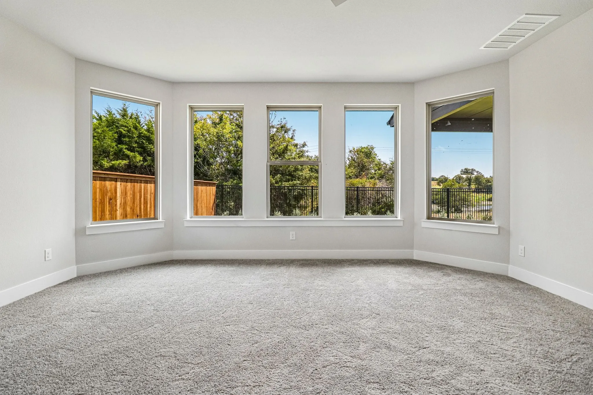 Single Family Residence For Sale in Collin County , 6340 Simone Avenue, Mc Kinney, Texas 75071, 4 Bedroom, 4 Bathroom, 2 Garage spaces, 3,504 Sqft, built in 2026, mls#21304415, Real Estate Agent in Mc Kinney, Homes For Sale in Collin county, Homes For Sale in Mc Kinney, Realtor in Mc Kinney Texas, Real Estate Brokerage Independent Realty Texas, Luminita Cordes Realtor