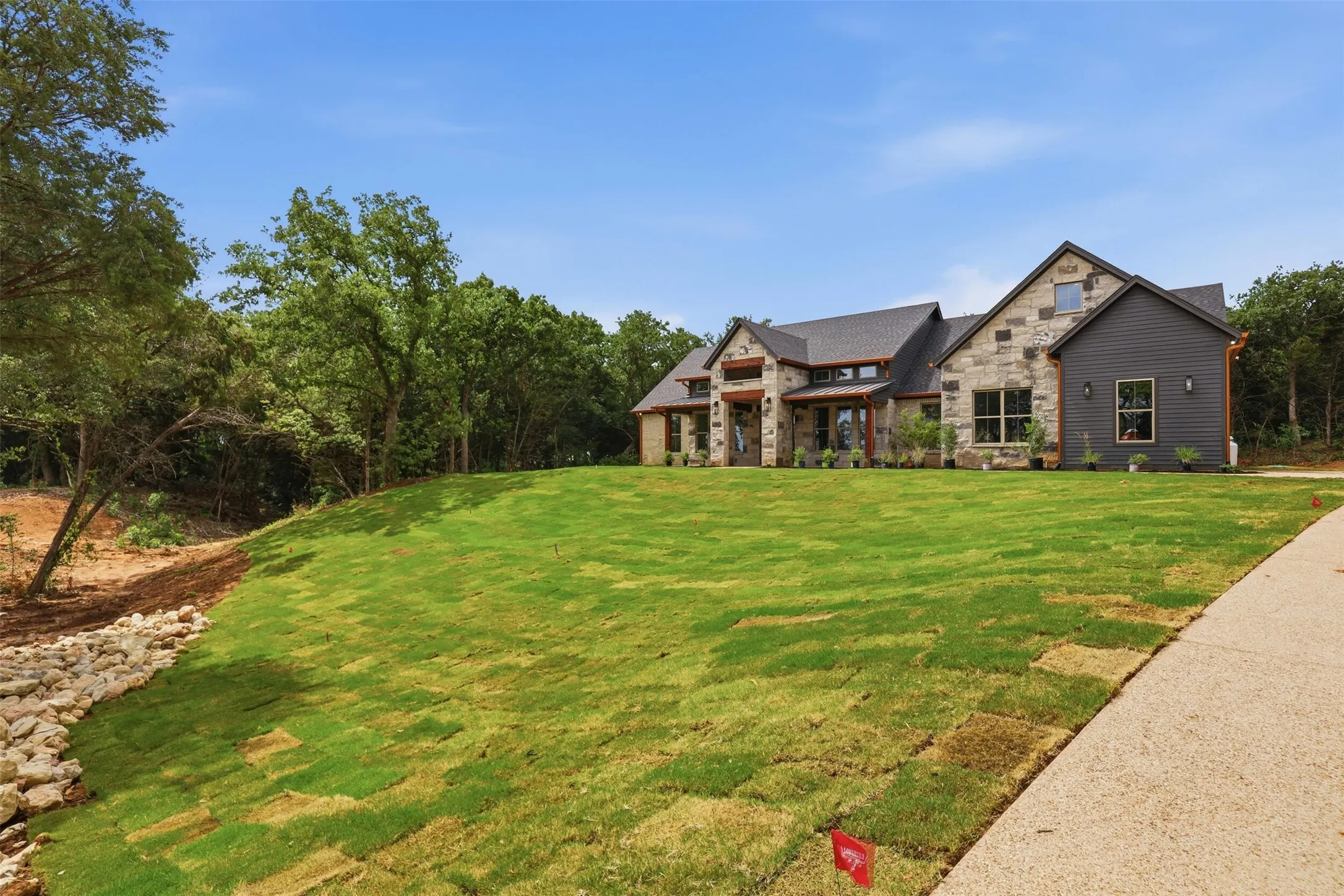 Single Family Residence For Sale in Hood County , 273 Martin Drive, Granbury, Texas 76049, 4 Bedroom, 4 Bathroom, 3 Garage spaces, 2,811 Sqft, built in 2026, mls#21306791, Real Estate Agent in Granbury, Homes For Sale in Hood county, Homes For Sale in Granbury, Realtor in Granbury Texas, Real Estate Brokerage Independent Realty Texas, Luminita Cordes Realtor