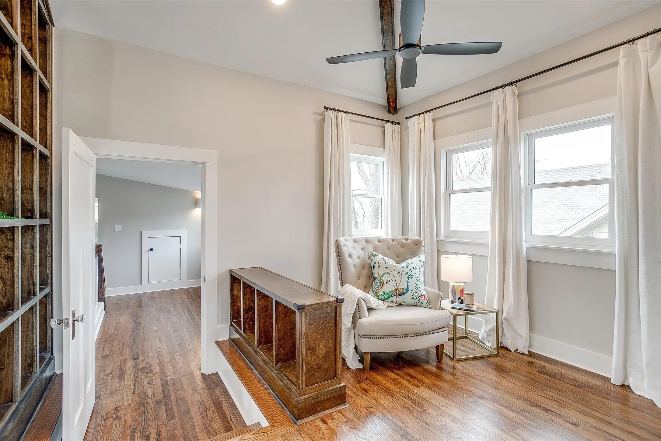 Single Family Residence For Rent in Tarrant County , 1405 S Henderson Street, Fort Worth, Texas 76104, 4 Bedroom, 2 Bathroom, 1 Garage spaces, 1,998 Sqft, built in 1922, mls#21307822, Real Estate Agent in Fort Worth, Homes For Rent in Tarrant county, Homes For Rent in Fort Worth, Realtor in Fort Worth Texas, Real Estate Brokerage Independent Realty Texas, Luminita Cordes Realtor
