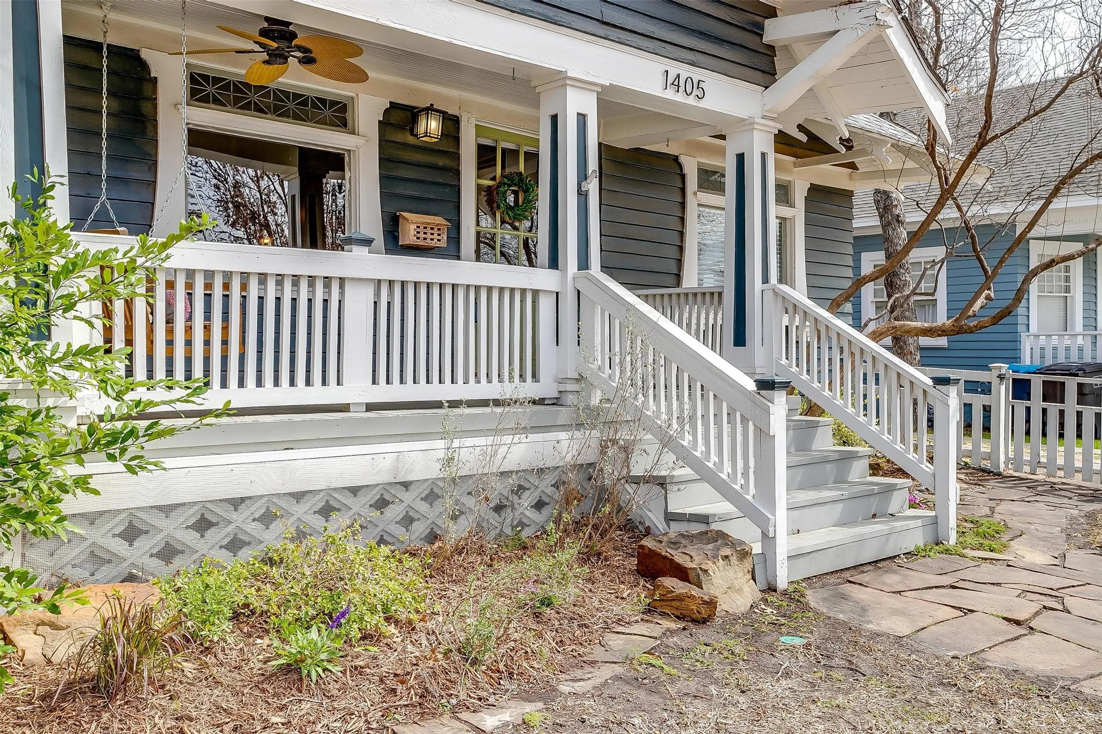 Single Family Residence For Rent in Tarrant County , 1405 S Henderson Street, Fort Worth, Texas 76104, 4 Bedroom, 2 Bathroom, 1 Garage spaces, 1,998 Sqft, built in 1922, mls#21307822, Real Estate Agent in Fort Worth, Homes For Rent in Tarrant county, Homes For Rent in Fort Worth, Realtor in Fort Worth Texas, Real Estate Brokerage Independent Realty Texas, Luminita Cordes Realtor