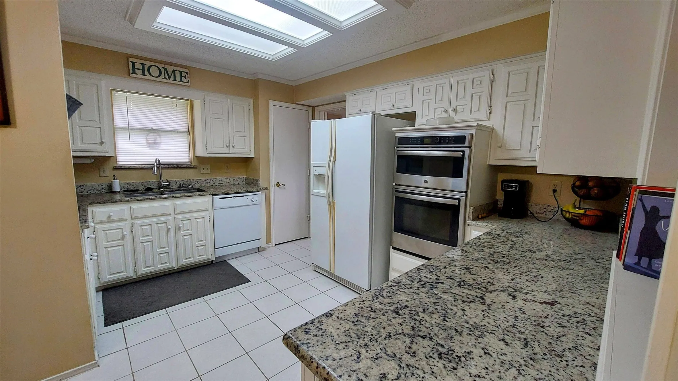 Single Family Residence For Sale in Collin County , 3633 Sailmaker Lane, Plano, Texas 75023, 3 Bedroom, 2 Bathroom, 2 Garage spaces, 2,079 Sqft, built in 1984, mls#21299691, Real Estate Agent in Plano, Homes For Sale in Collin county, Homes For Sale in Plano, Realtor in Plano Texas, Real Estate Brokerage Independent Realty Texas, Luminita Cordes Realtor