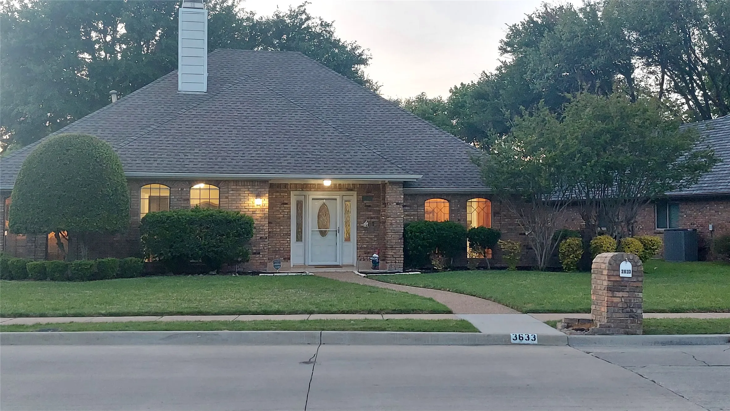 Single Family Residence For Sale in Collin County , 3633 Sailmaker Lane, Plano, Texas 75023, 3 Bedroom, 2 Bathroom, 2 Garage spaces, 2,079 Sqft, built in 1984, mls#21299691, Real Estate Agent in Plano, Homes For Sale in Collin county, Homes For Sale in Plano, Realtor in Plano Texas, Real Estate Brokerage Independent Realty Texas, Luminita Cordes Realtor