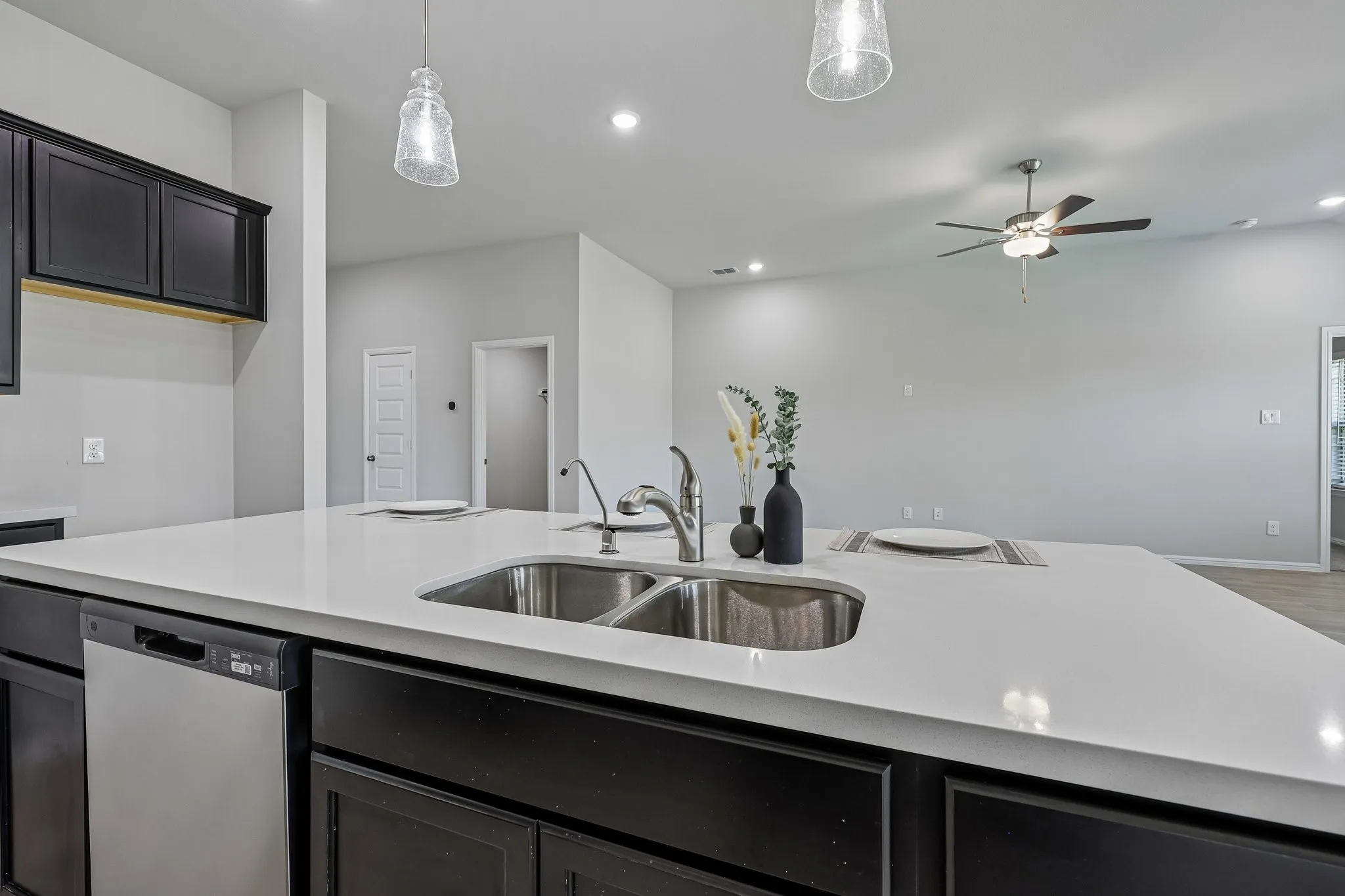 Single Family Residence For Sale in Denton County , 7312 Sumac Drive, Denton, Texas 76226, 4 Bedroom, 3 Bathroom, 2 Garage spaces, 2,106 Sqft, built in 2026, mls#21299512, Real Estate Agent in Denton, Homes For Sale in Denton county, Homes For Sale in Denton, Realtor in Denton Texas, Real Estate Brokerage Independent Realty Texas, Luminita Cordes Realtor