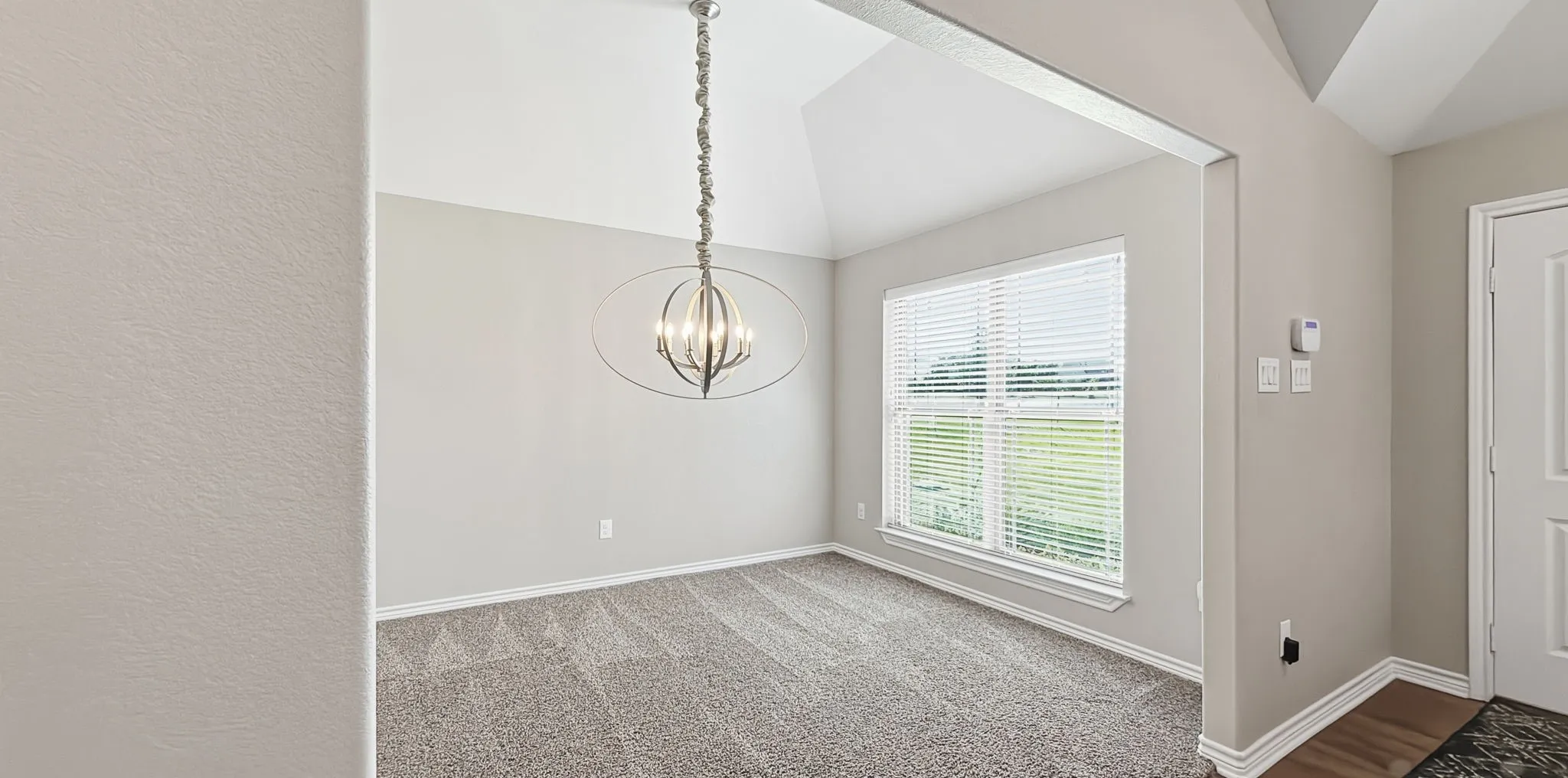 Single Family Residence For Sale in Kaufman County , 10657 County Road 213, Forney, Texas 75126, 6 Bedroom, 5 Bathroom, 5 Garage spaces, 4,247 Sqft, built in 2017, mls#21306934, Real Estate Agent in Forney, Homes For Sale in Kaufman county, Homes For Sale in Forney, Realtor in Forney Texas, Real Estate Brokerage Independent Realty Texas, Luminita Cordes Realtor
