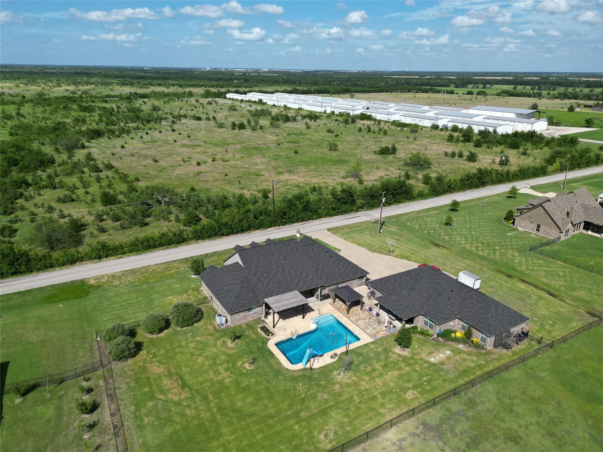 Single Family Residence For Sale in Kaufman County , 10657 County Road 213, Forney, Texas 75126, 6 Bedroom, 5 Bathroom, 5 Garage spaces, 4,247 Sqft, built in 2017, mls#21306934, Real Estate Agent in Forney, Homes For Sale in Kaufman county, Homes For Sale in Forney, Realtor in Forney Texas, Real Estate Brokerage Independent Realty Texas, Luminita Cordes Realtor