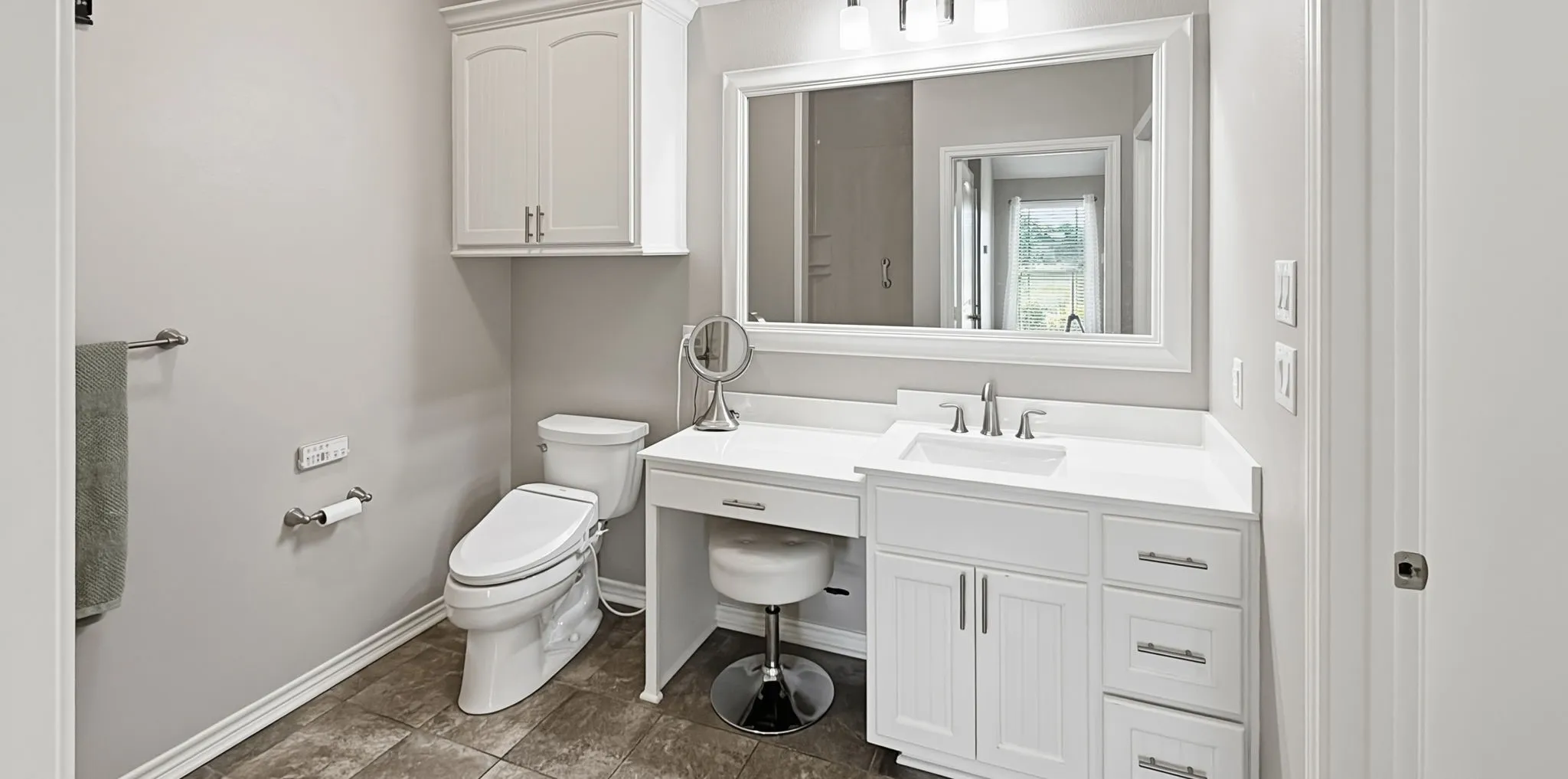Single Family Residence For Sale in Kaufman County , 10657 County Road 213, Forney, Texas 75126, 6 Bedroom, 5 Bathroom, 5 Garage spaces, 4,247 Sqft, built in 2017, mls#21306934, Real Estate Agent in Forney, Homes For Sale in Kaufman county, Homes For Sale in Forney, Realtor in Forney Texas, Real Estate Brokerage Independent Realty Texas, Luminita Cordes Realtor